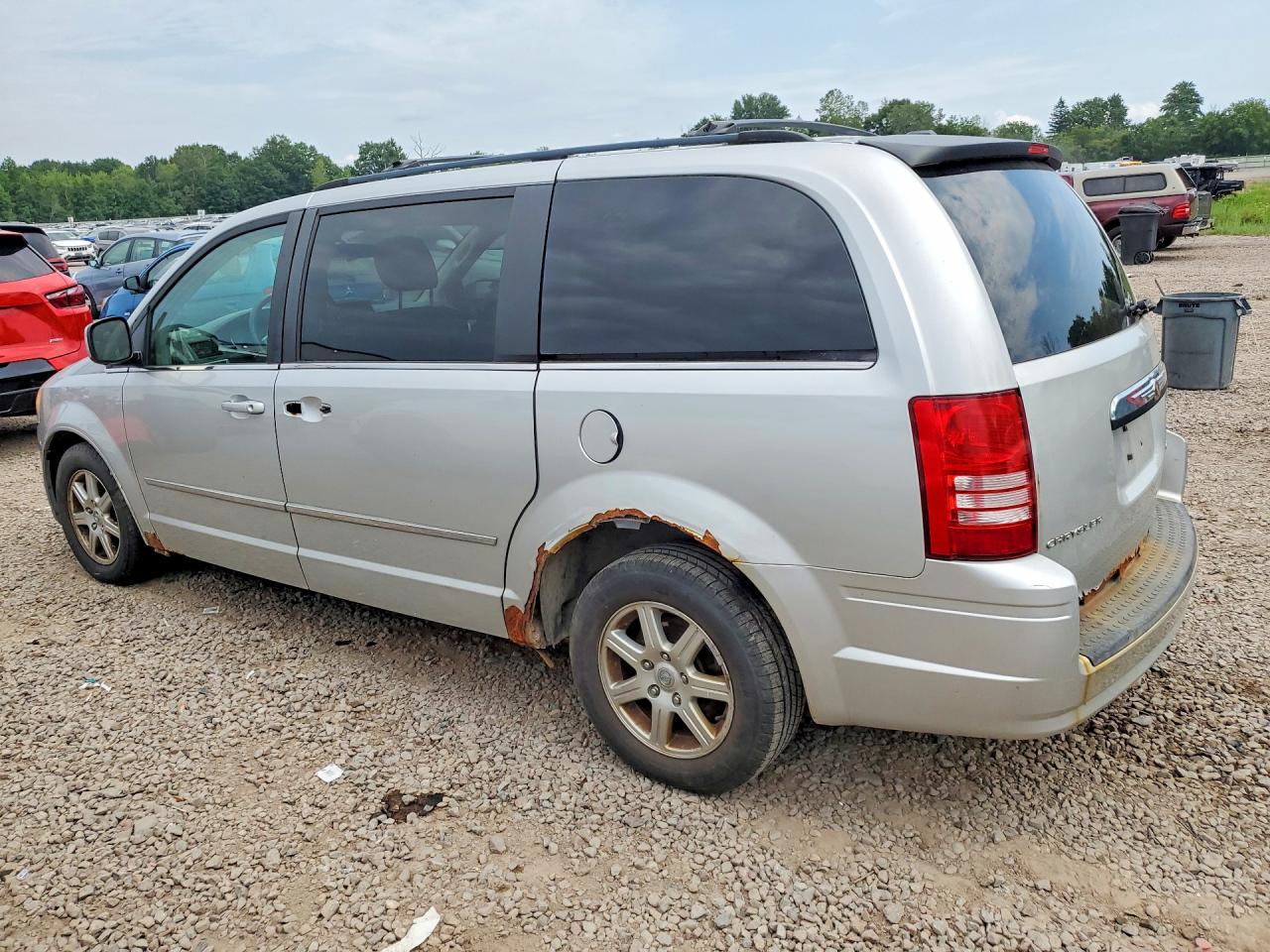 2010 Chrysler Town & Country Touring Gray vin: 2A4RR5D17AR103902
