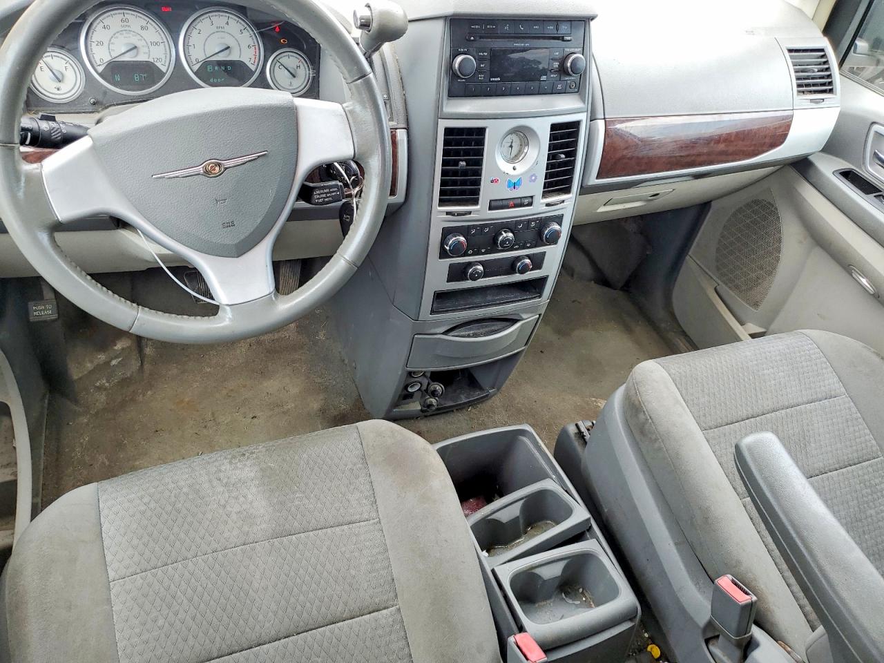 2010 Chrysler Town & Country Touring Gray vin: 2A4RR5D17AR103902