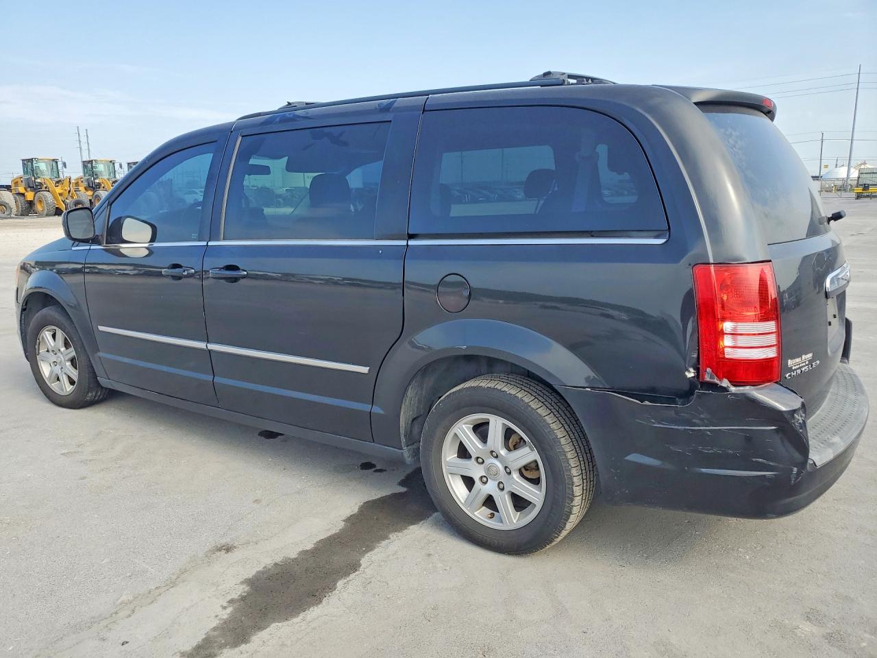 2010 Chrysler Town & Country Touring Black vin: 2A4RR5D17AR132252