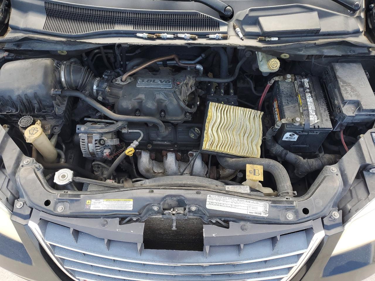 2010 Chrysler Town & Country Touring Black vin: 2A4RR5D17AR132252