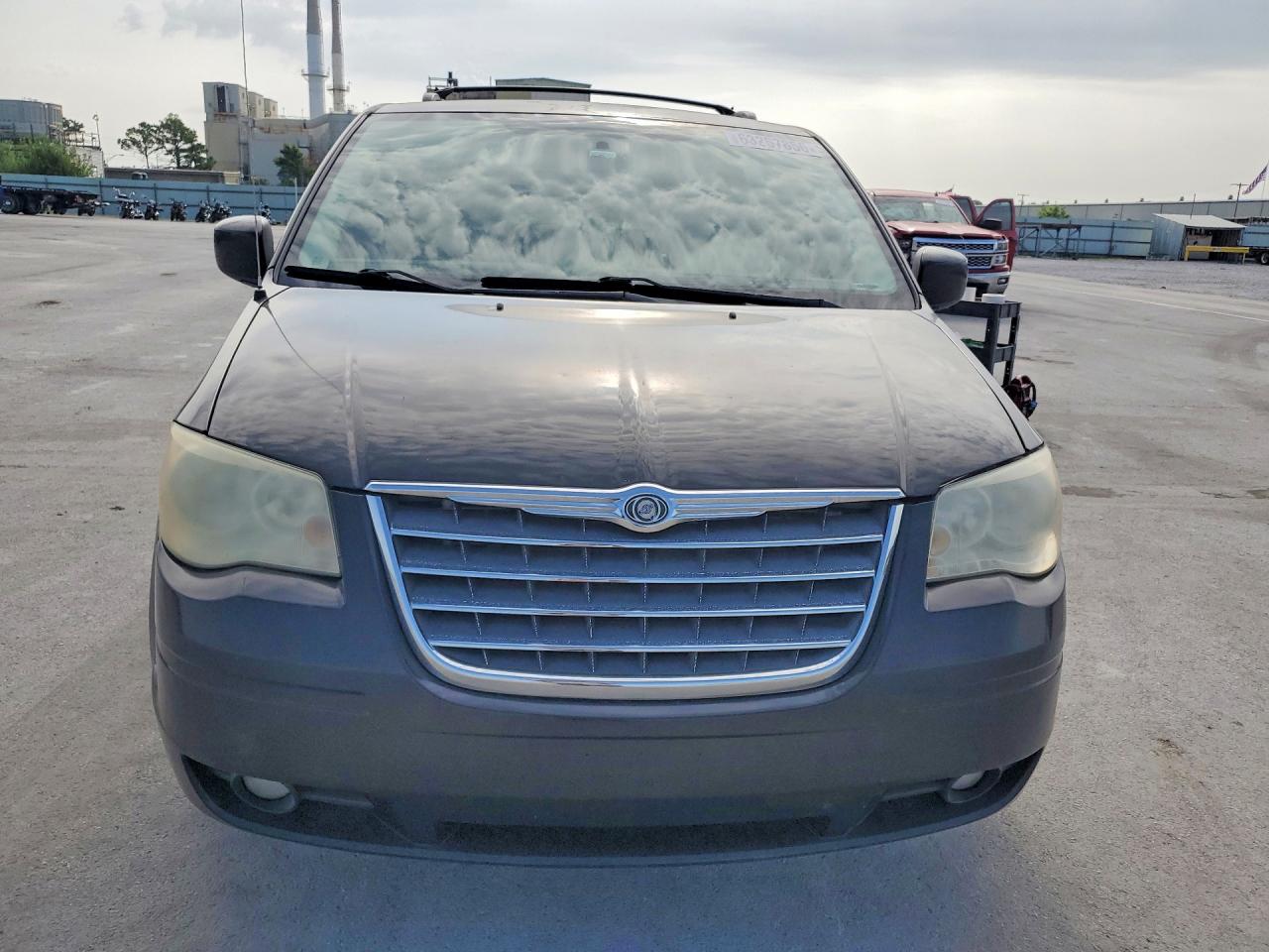 2010 Chrysler Town & Country Touring Black vin: 2A4RR5D17AR132252