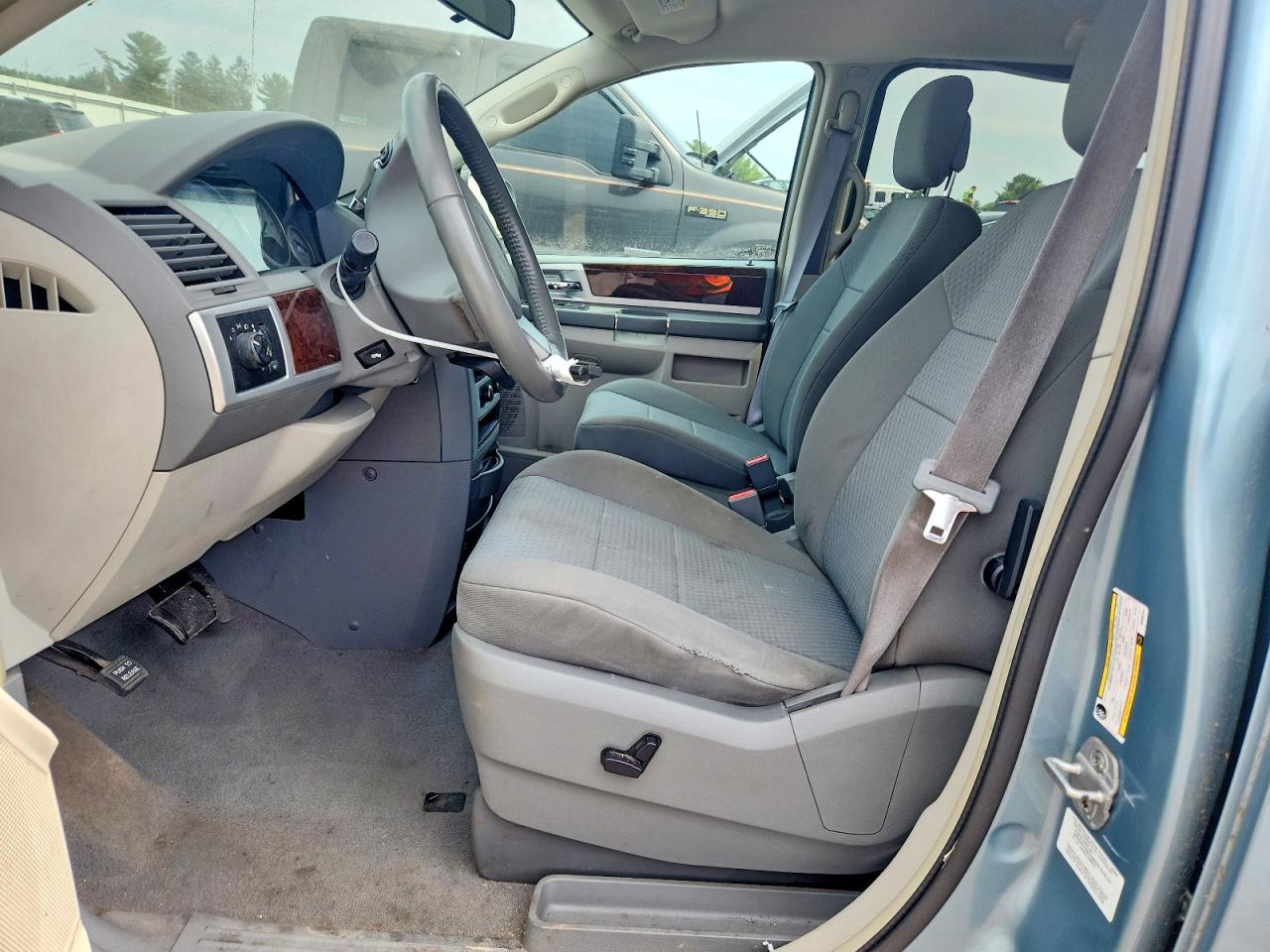 2010 Chrysler Town & Country Touring Blue vin: 2A4RR5D17AR300181