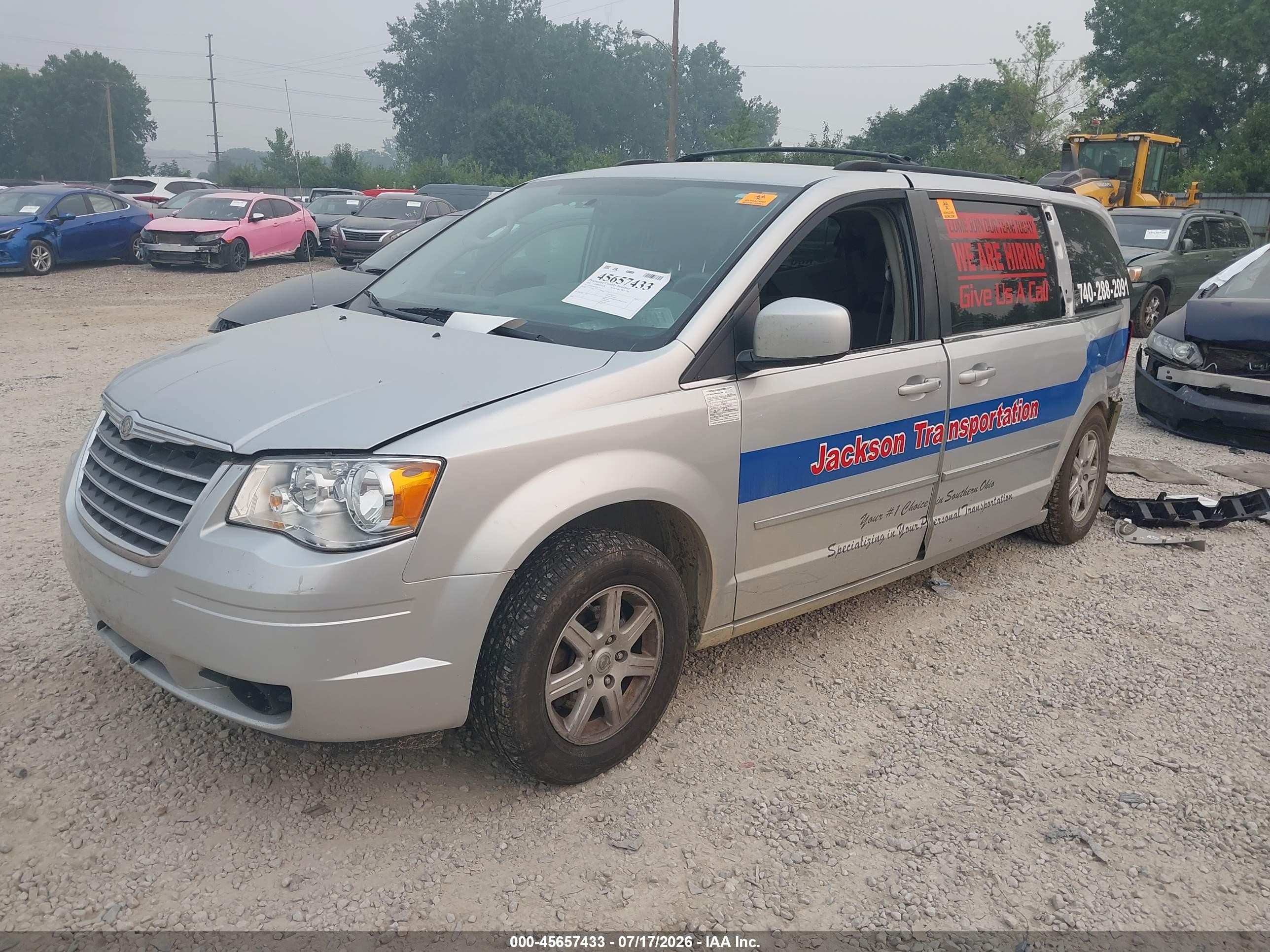 2010 Chrysler Town & Country Touring Серебряный vin: 2A4RR5D17AR319667