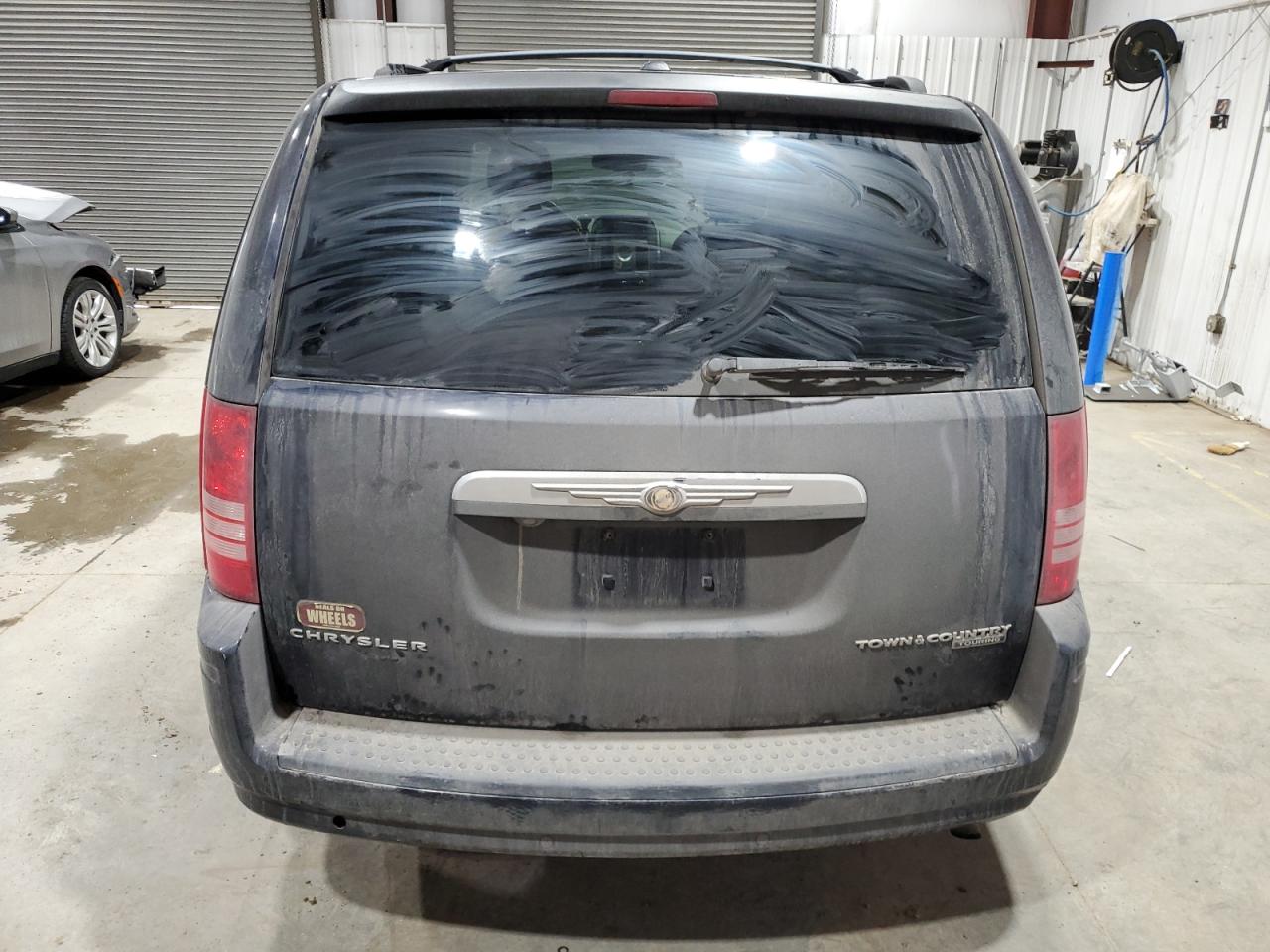 2010 Chrysler Town & Country Touring Blue vin: 2A4RR5D17AR436374