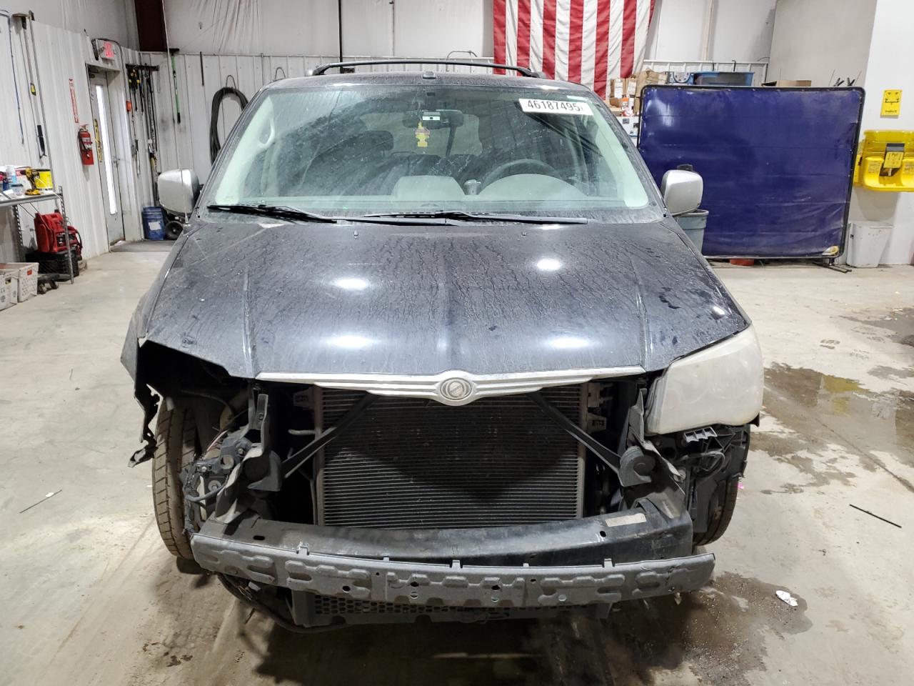 2010 Chrysler Town & Country Touring Blue vin: 2A4RR5D17AR436374