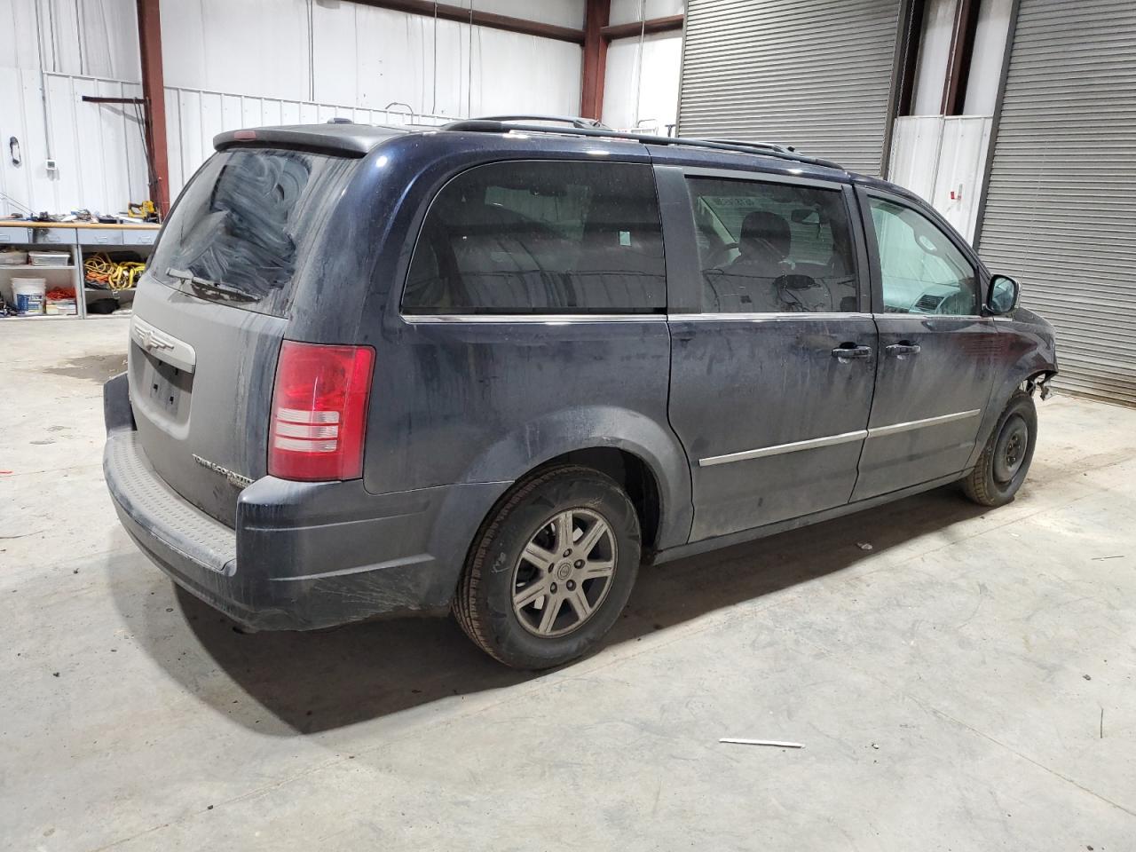 2010 Chrysler Town & Country Touring Blue vin: 2A4RR5D17AR436374