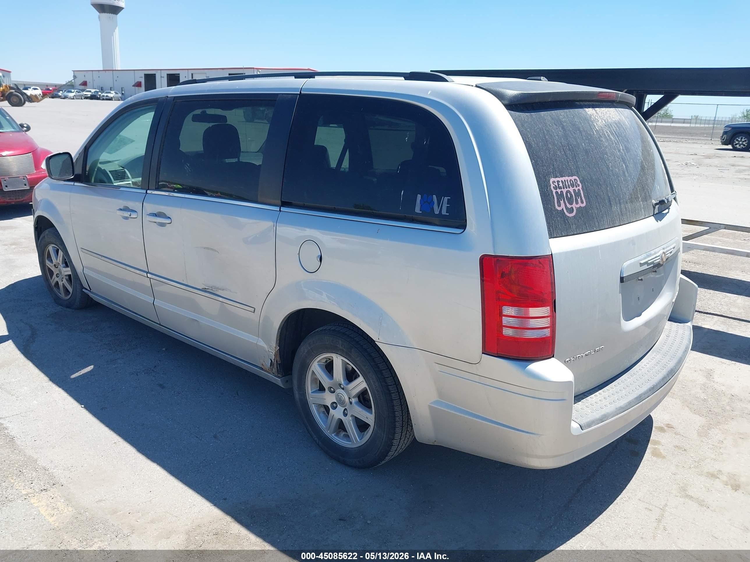 2010 Chrysler Town & Country Touring Silver vin: 2A4RR5D18AR293113