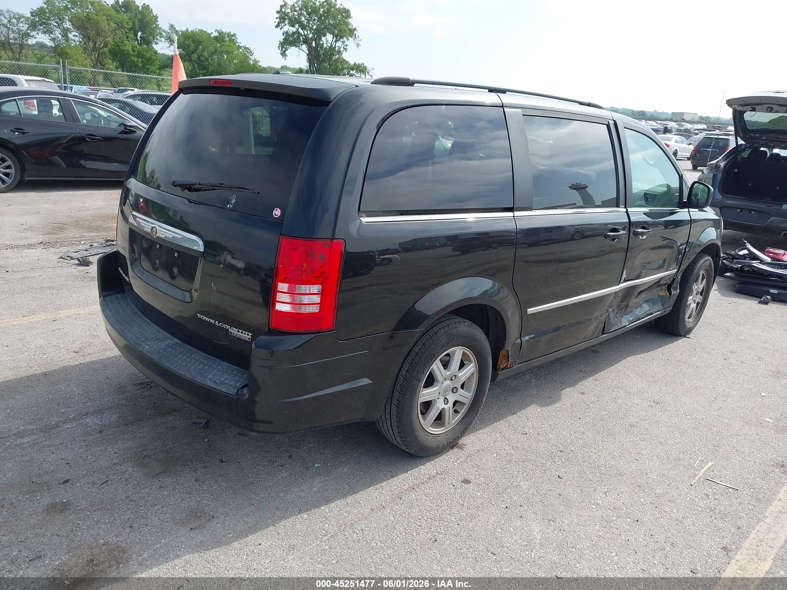 2010 Chrysler Town & Country Touring Black vin: 2A4RR5D19AR141602