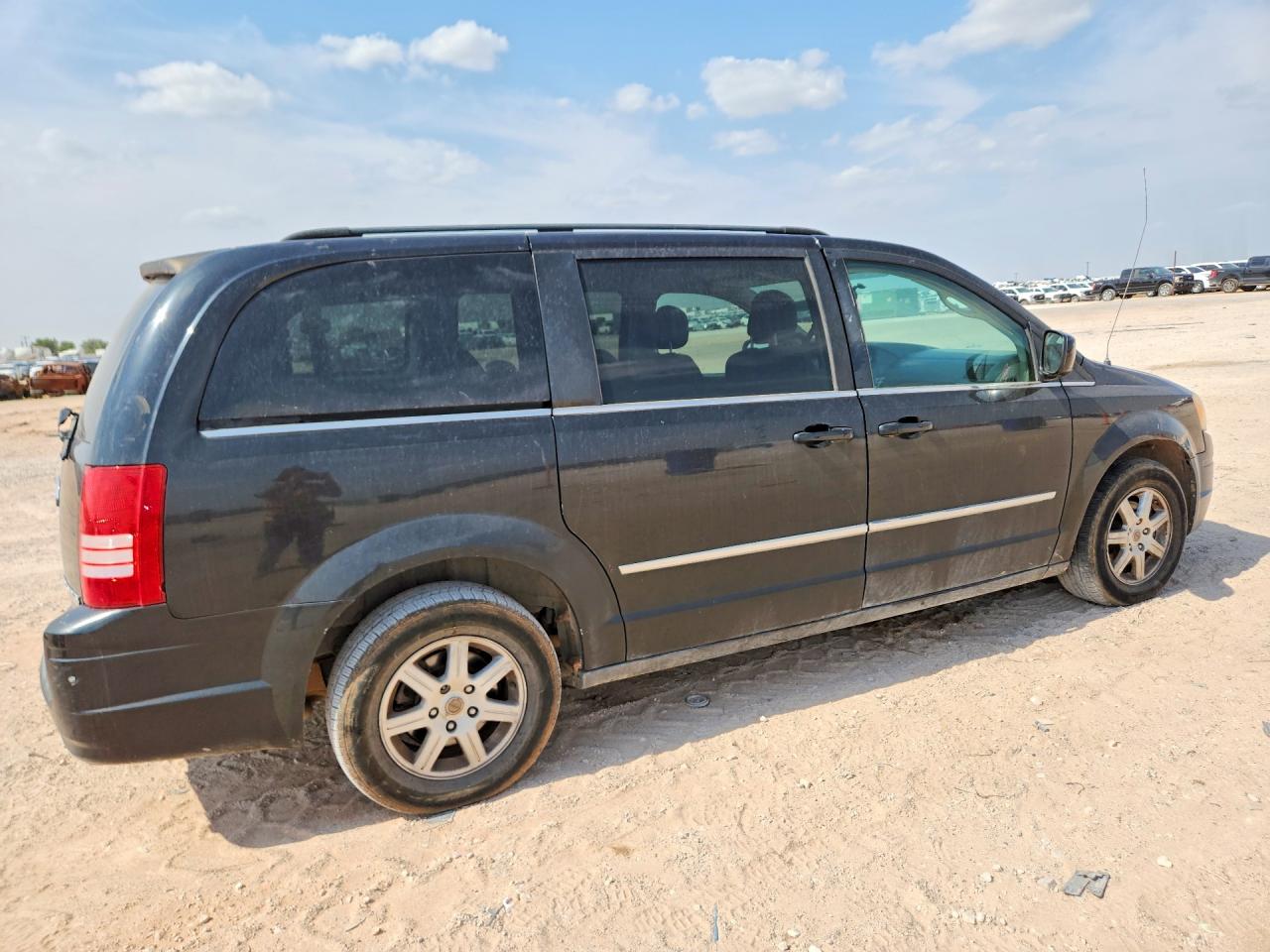 2010 Chrysler Town & Country Touring Черный vin: 2A4RR5D19AR348071