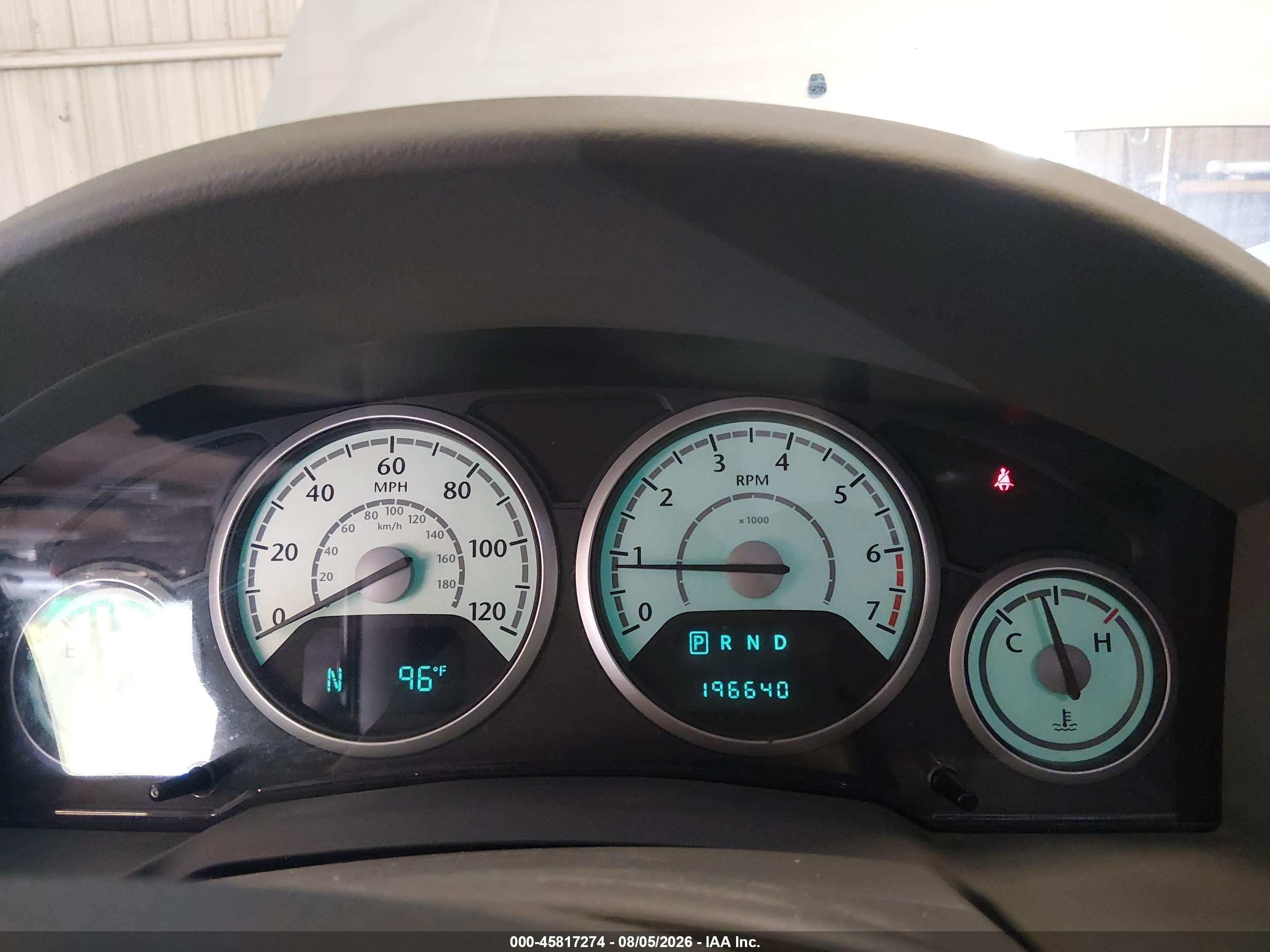2010 Chrysler Town & Country Touring Silver vin: 2A4RR5D19AR399795