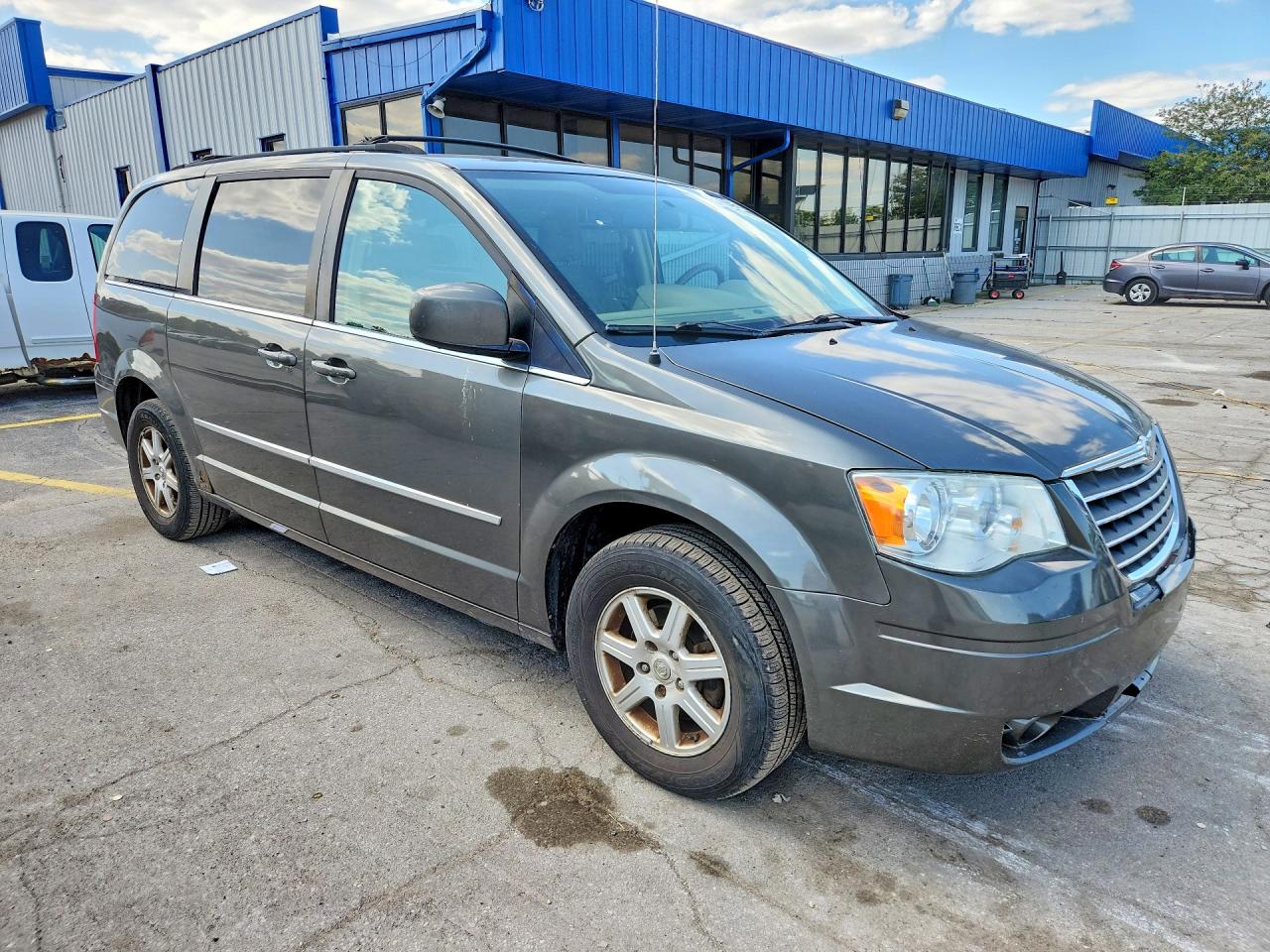 2010 Chrysler Town & Country Touring Серый vin: 2A4RR5D19AR415784