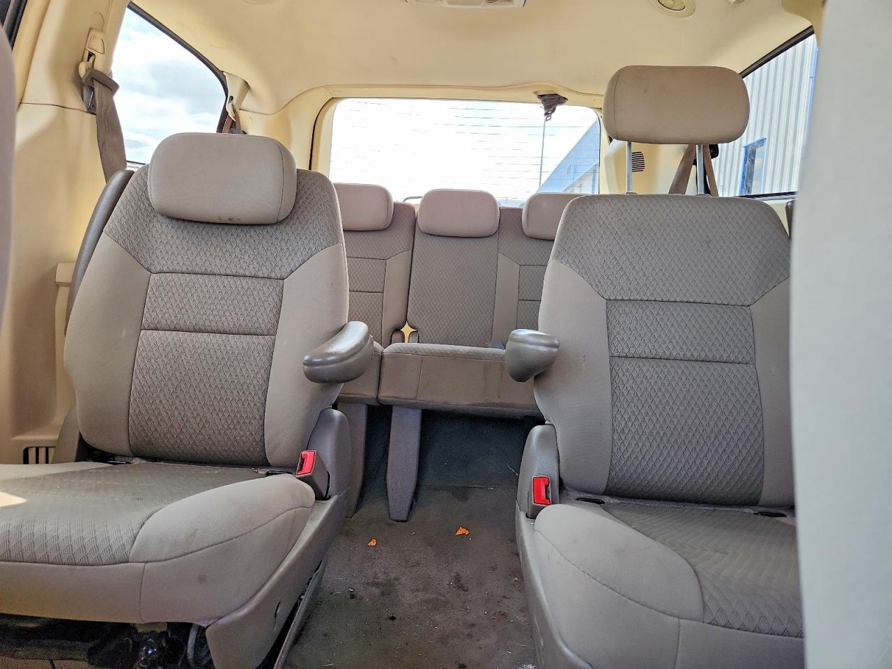 2010 Chrysler Town & Country Touring Серый vin: 2A4RR5D19AR415784