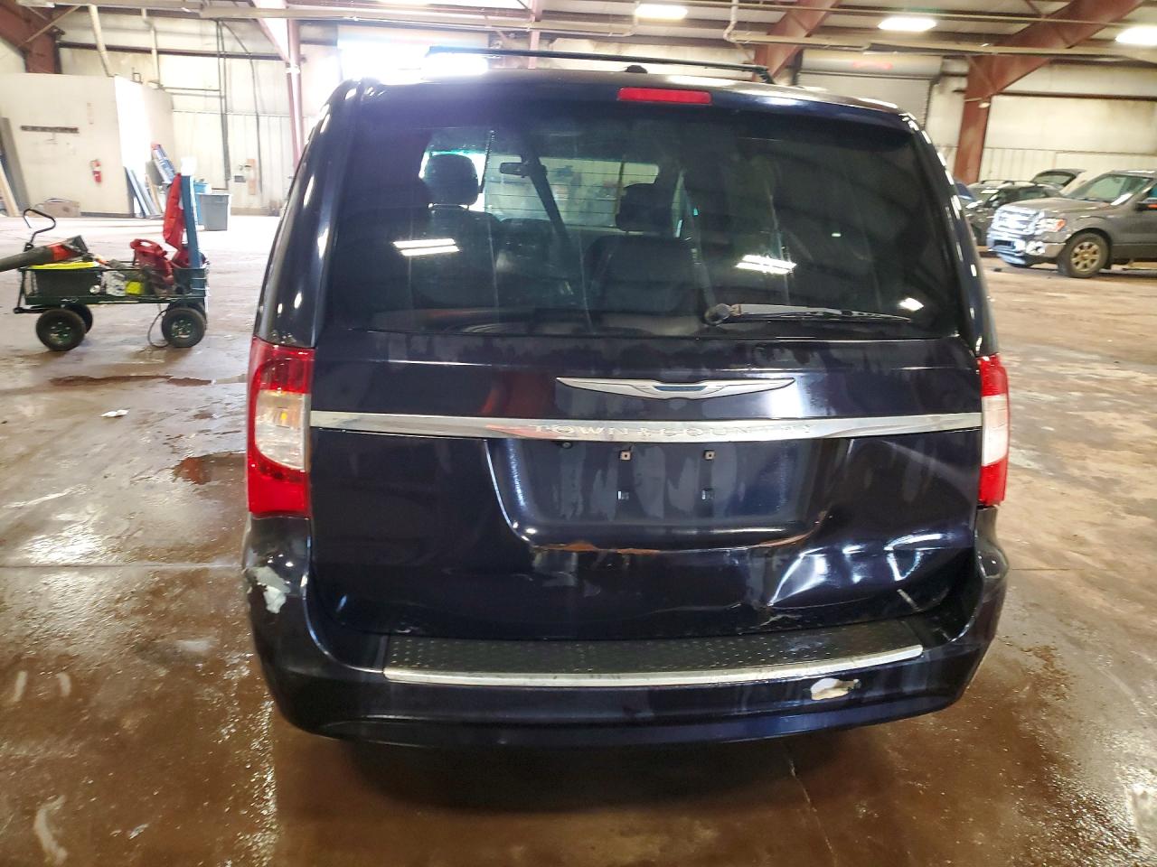2011 Chrysler Town & Country Touring Blue vin: 2A4RR5DG0BR607763