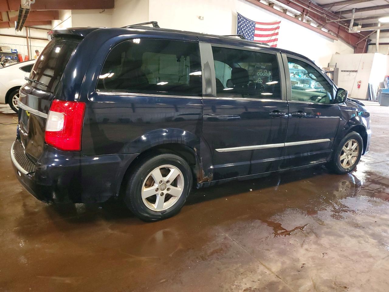 2011 Chrysler Town & Country Touring Blue vin: 2A4RR5DG0BR607763