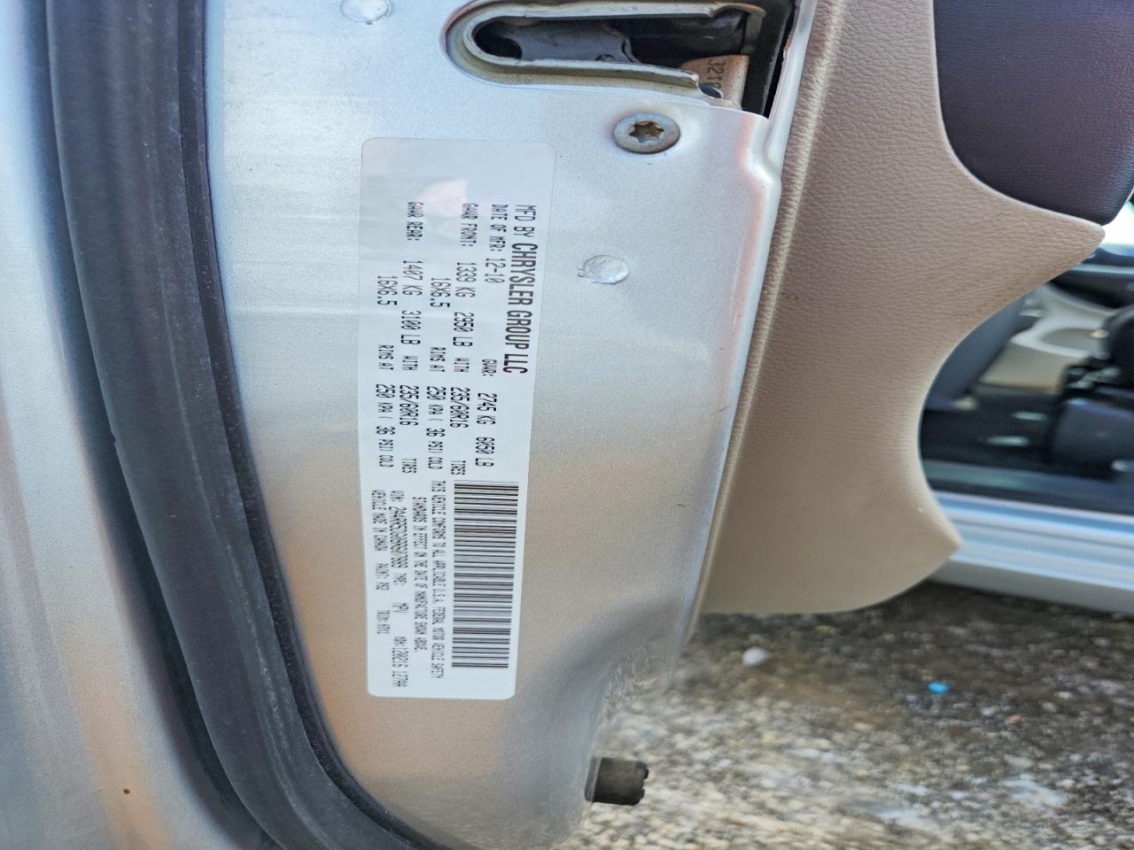 2011 Chrysler Town & Country Touring Silver vin: 2A4RR5DG0BR607889