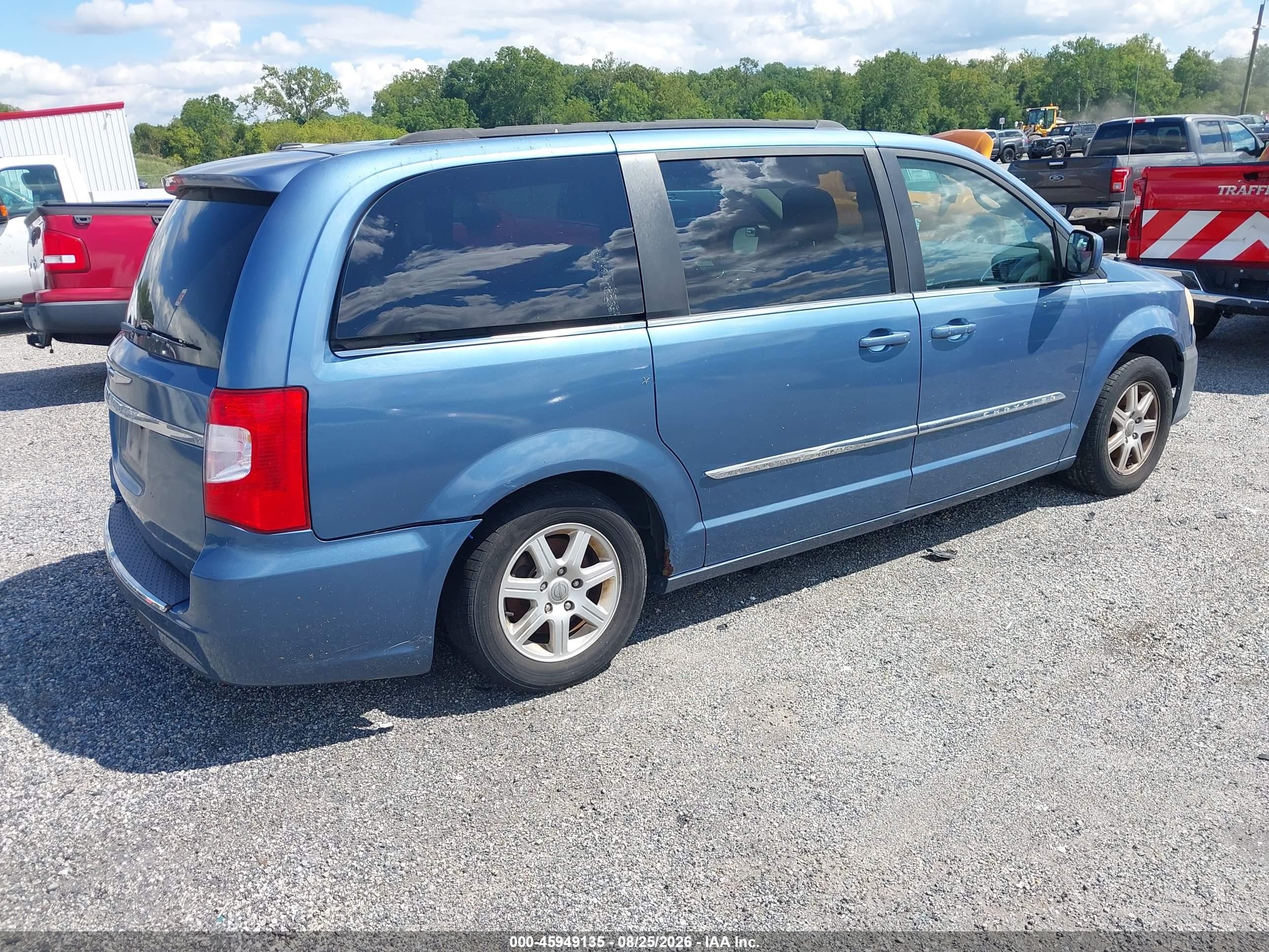 2011 Chrysler Town & Country Touring Blue vin: 2A4RR5DG0BR799136