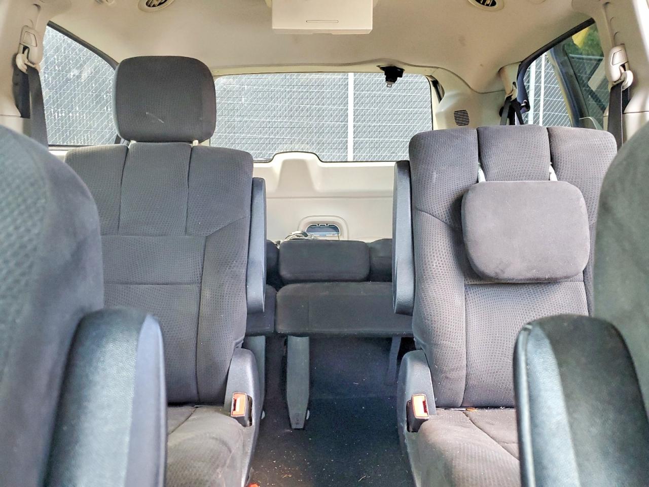 2011 Chrysler Town & Country Touring Blue vin: 2A4RR5DG0BR801645