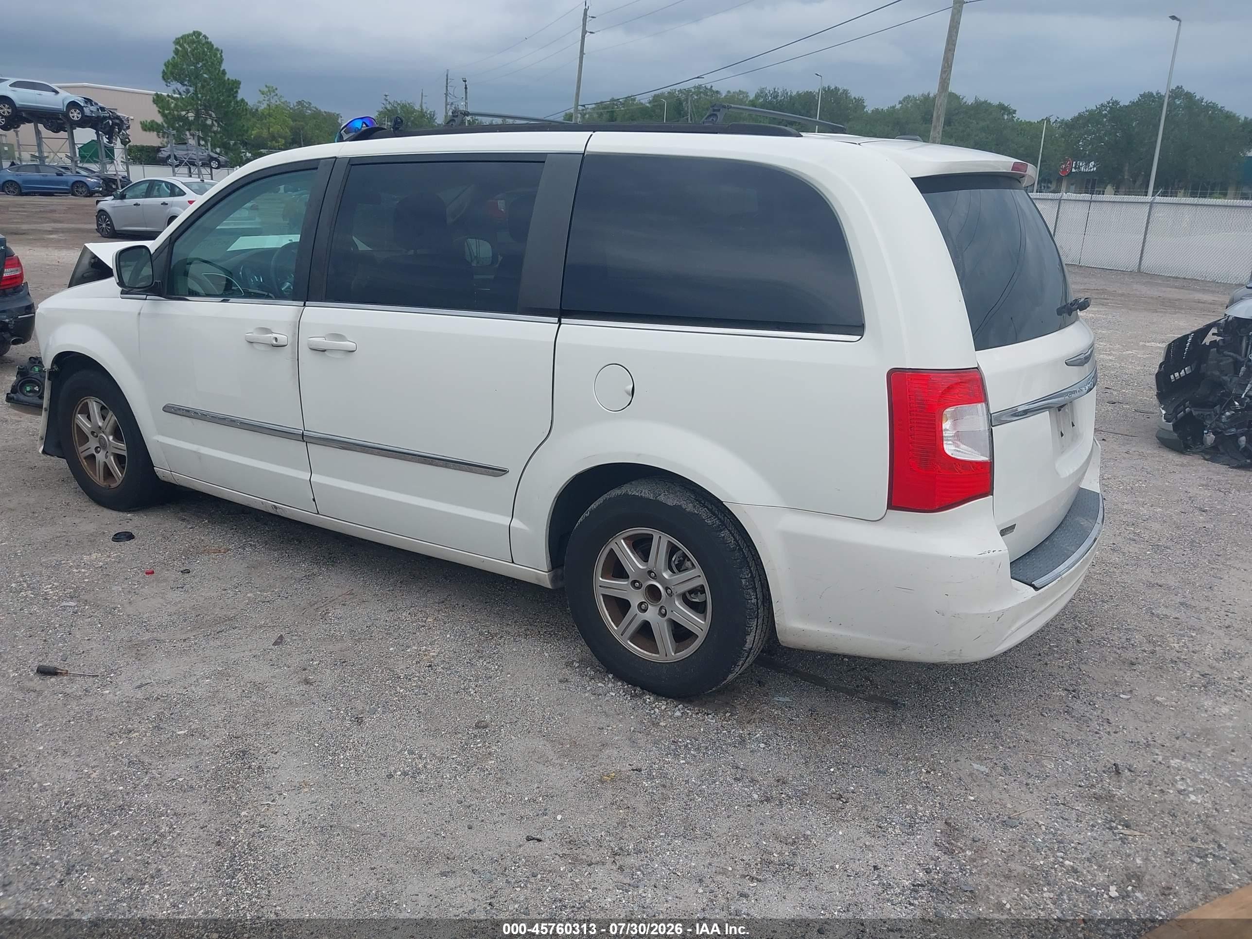 2011 Chrysler Town & Country Touring Белый vin: 2A4RR5DG1BR638357