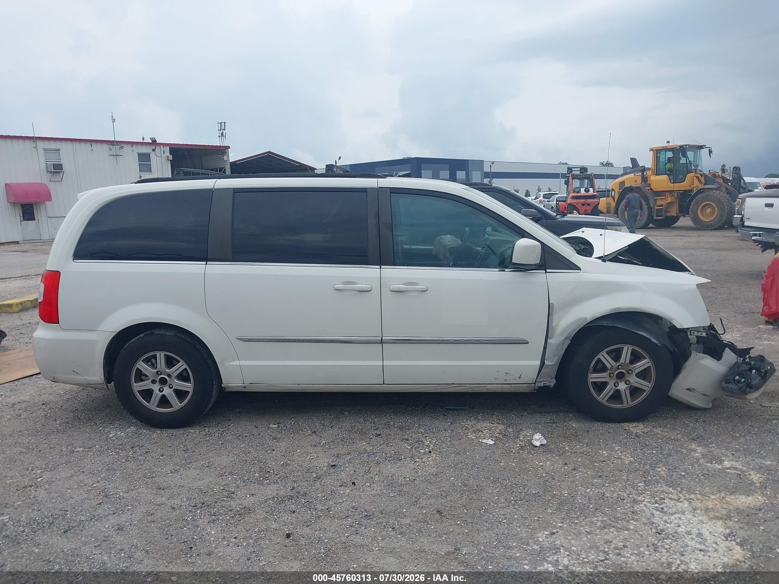 2011 Chrysler Town & Country Touring Белый vin: 2A4RR5DG1BR638357