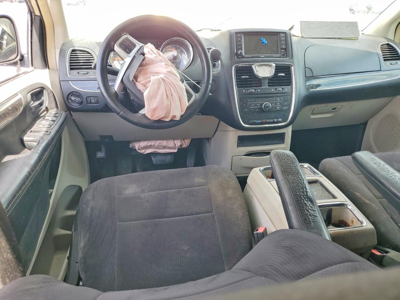 2011 Chrysler Town & Country Touring Gold vin: 2A4RR5DG1BR641582