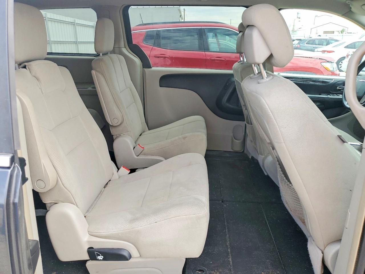 2011 Chrysler Town & Country Touring Charcoal vin: 2A4RR5DG1BR664991