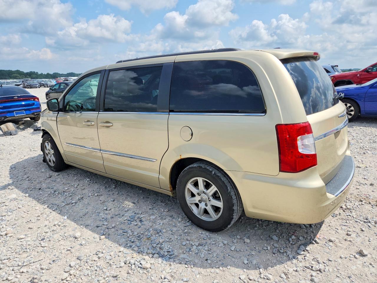 2011 Chrysler Town & Country Touring Beige vin: 2A4RR5DG1BR714028