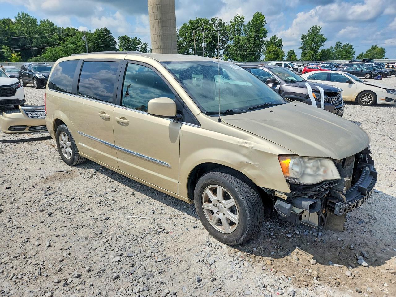 2011 Chrysler Town & Country Touring Beige vin: 2A4RR5DG1BR714028