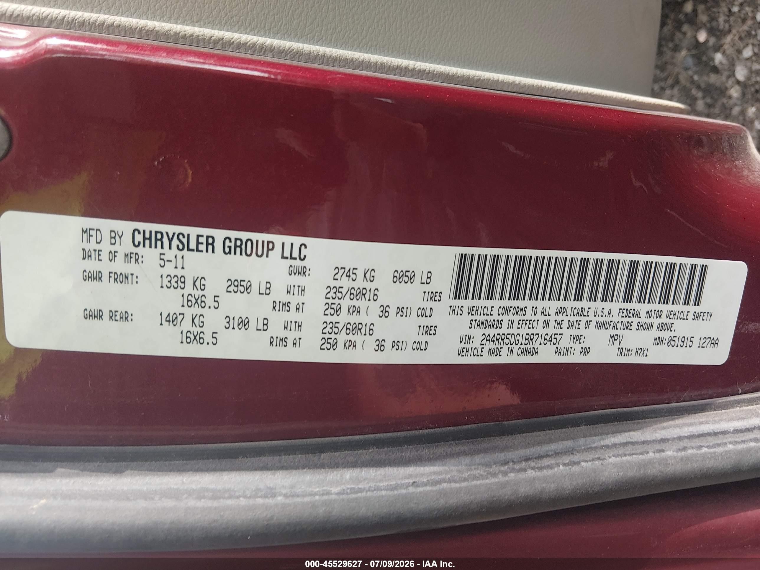 2011 Chrysler Town & Country Touring Red vin: 2A4RR5DG1BR716457