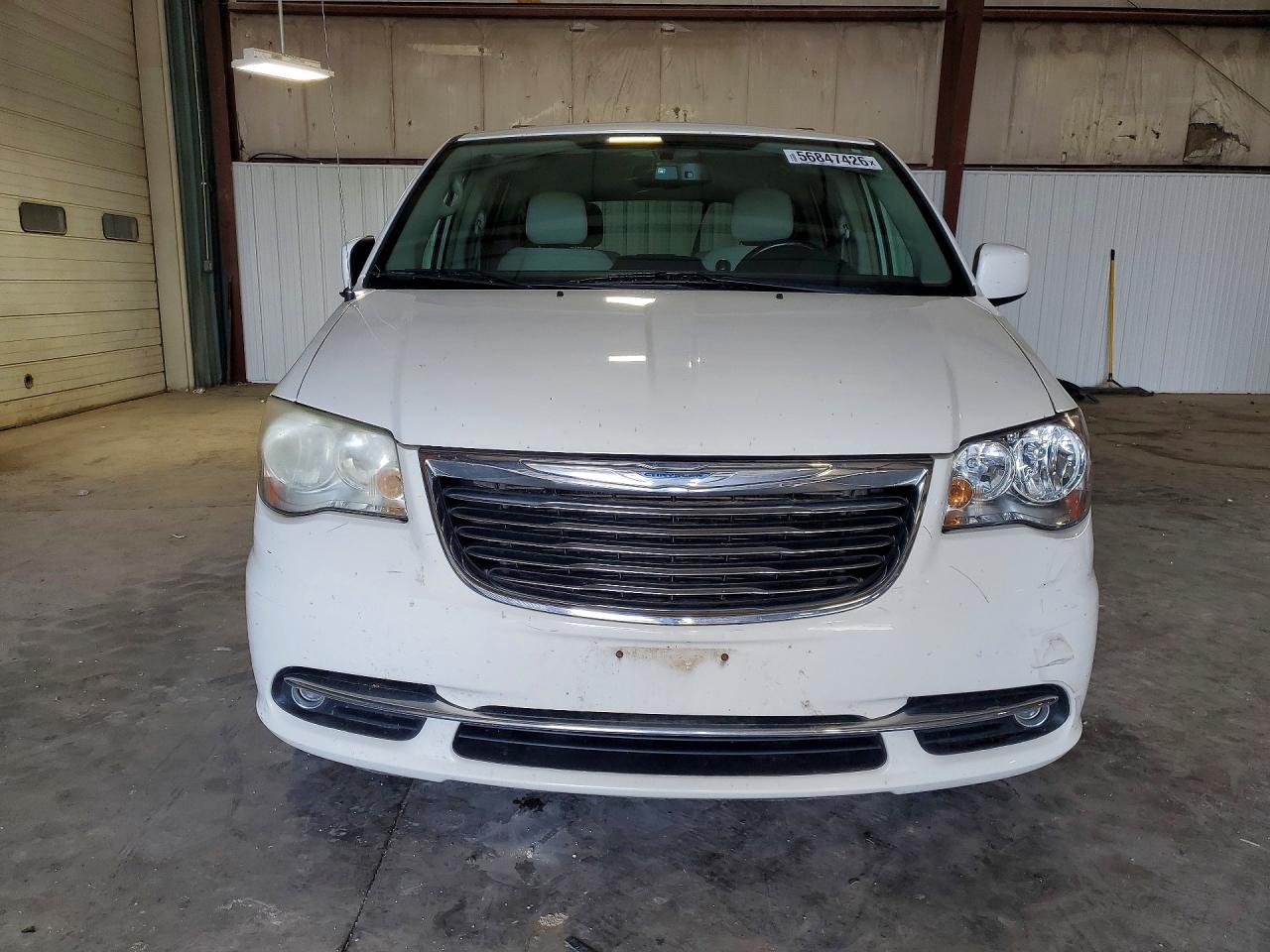 2011 Chrysler Town & Country Touring White vin: 2A4RR5DG1BR720055