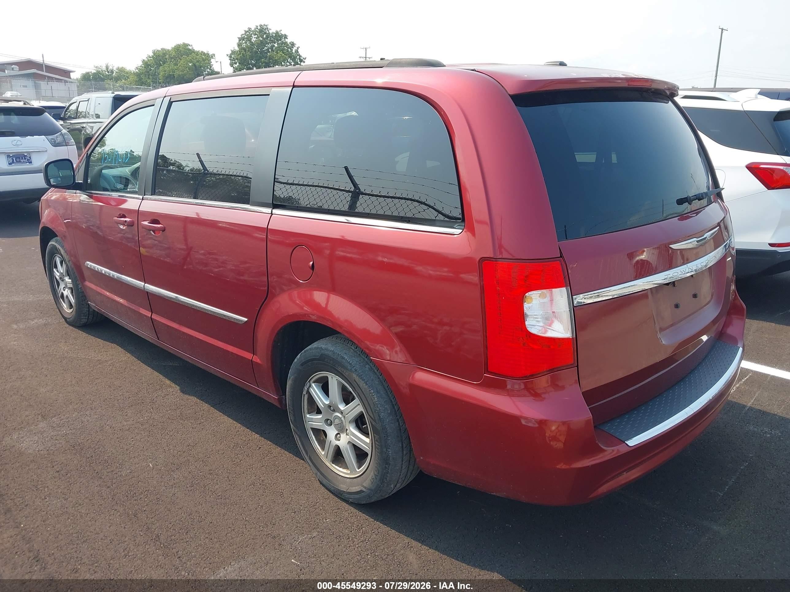 2011 Chrysler Town & Country Touring Красный vin: 2A4RR5DG2BR605318