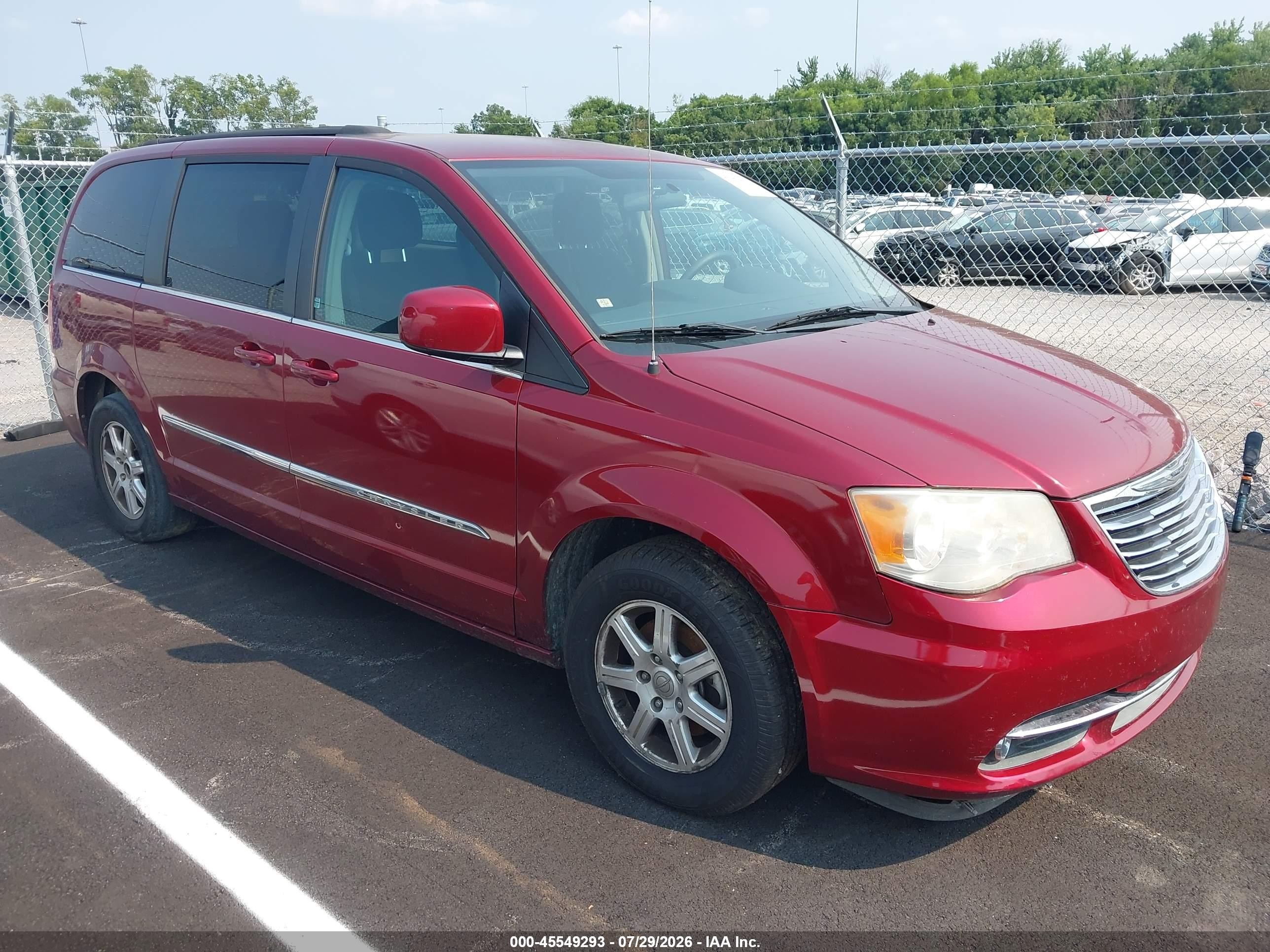 2011 Chrysler Town & Country Touring Красный vin: 2A4RR5DG2BR605318