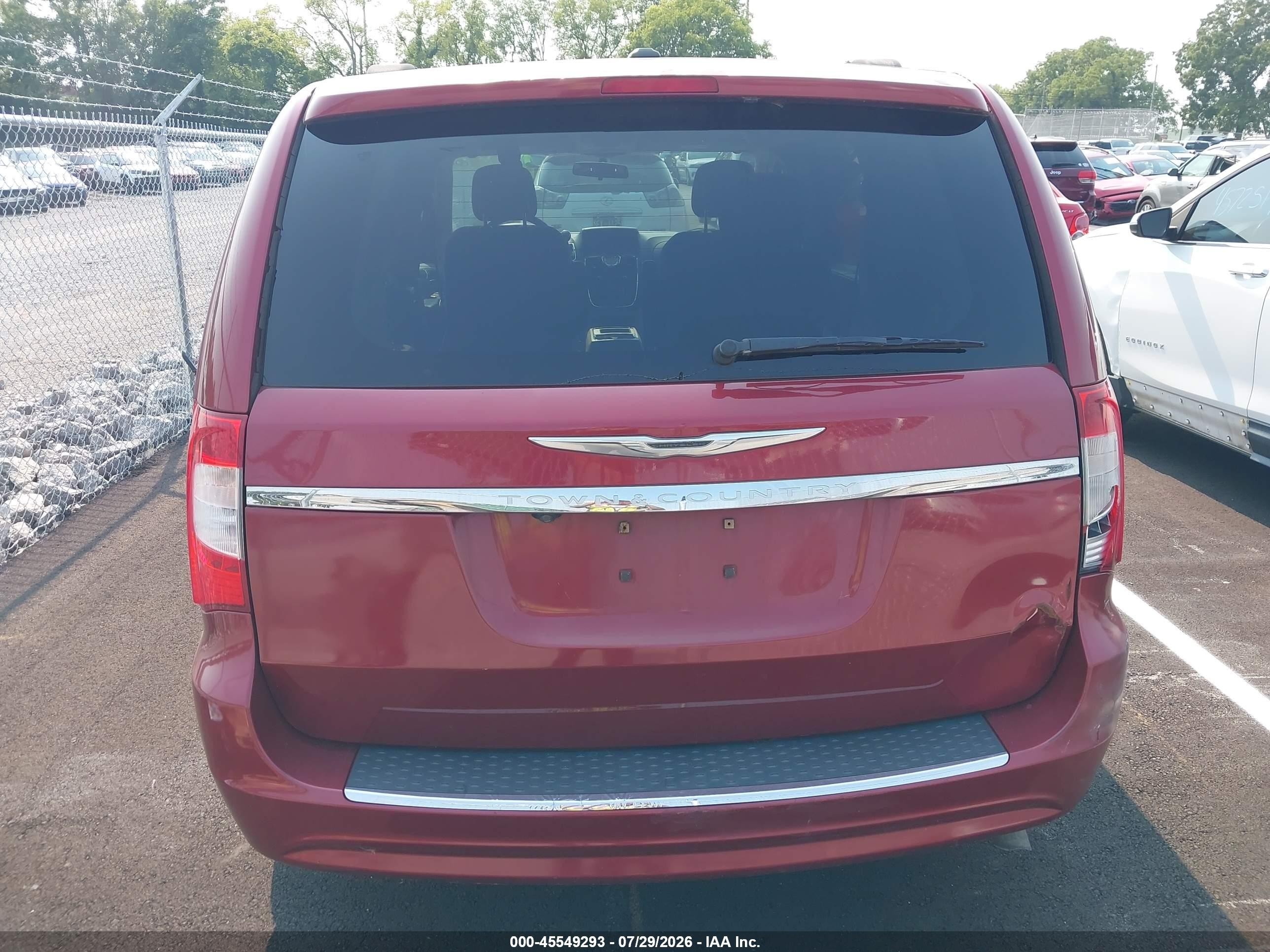 2011 Chrysler Town & Country Touring Красный vin: 2A4RR5DG2BR605318