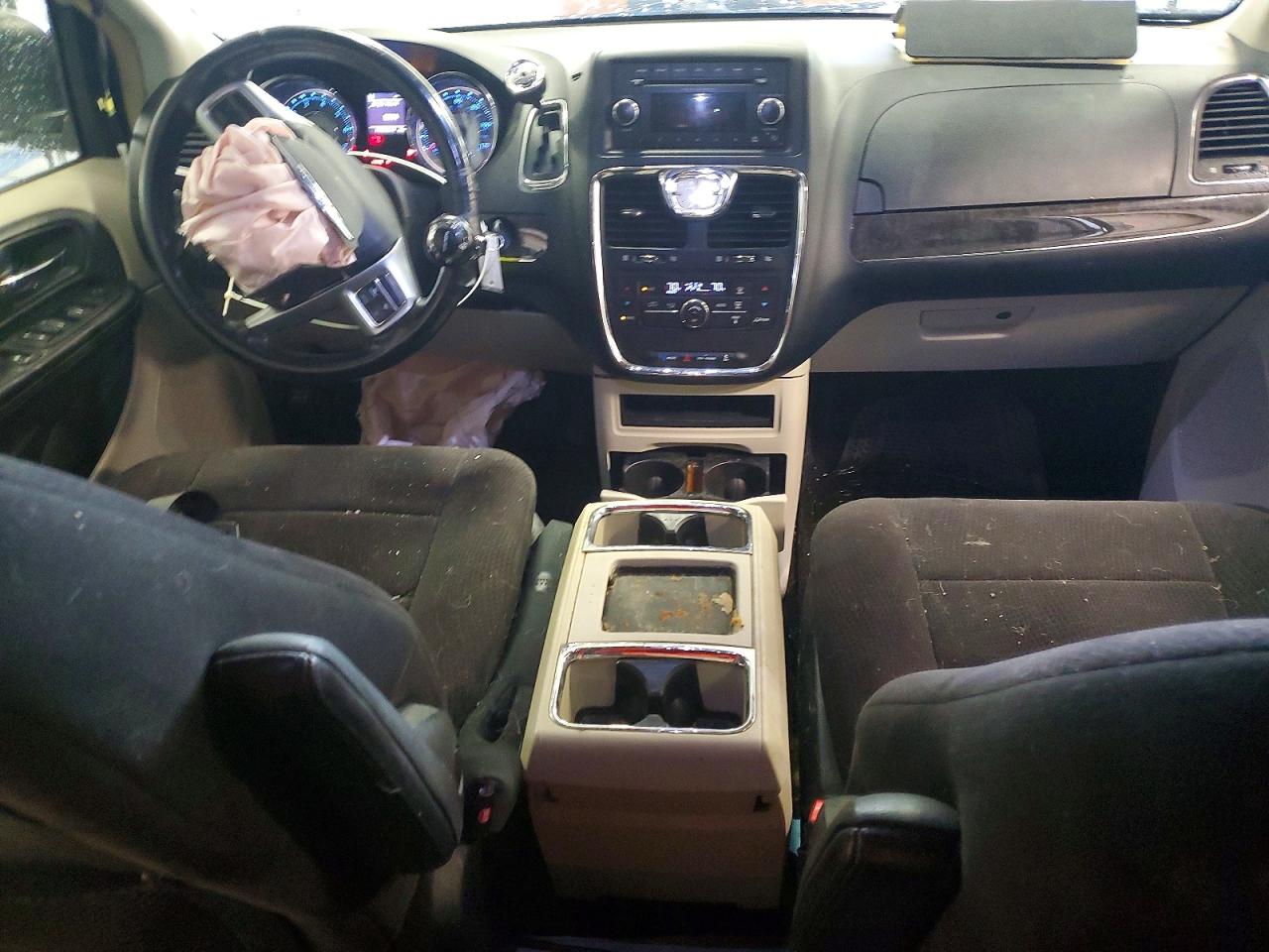 2011 Chrysler Town & Country Silver vin: 2A4RR5DG2BR701689
