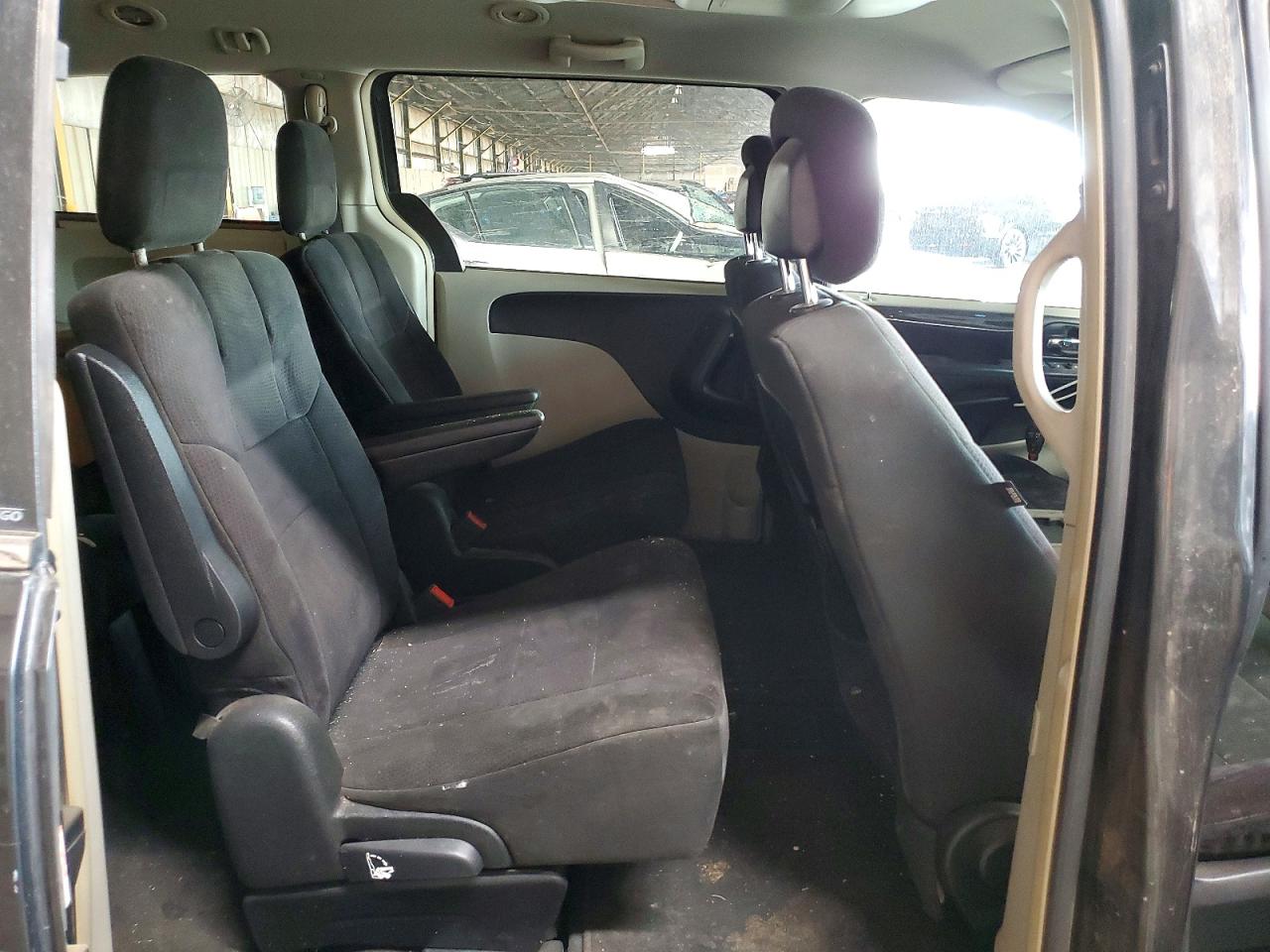 2011 Chrysler Town & Country Touring Black vin: 2A4RR5DG2BR715852