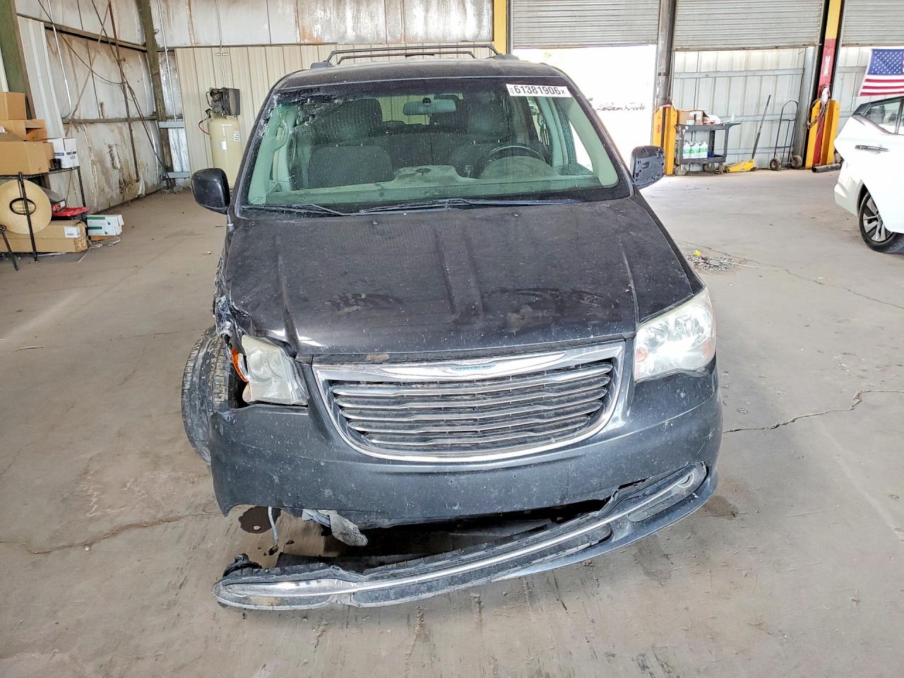 2011 Chrysler Town & Country Touring Black vin: 2A4RR5DG2BR715852