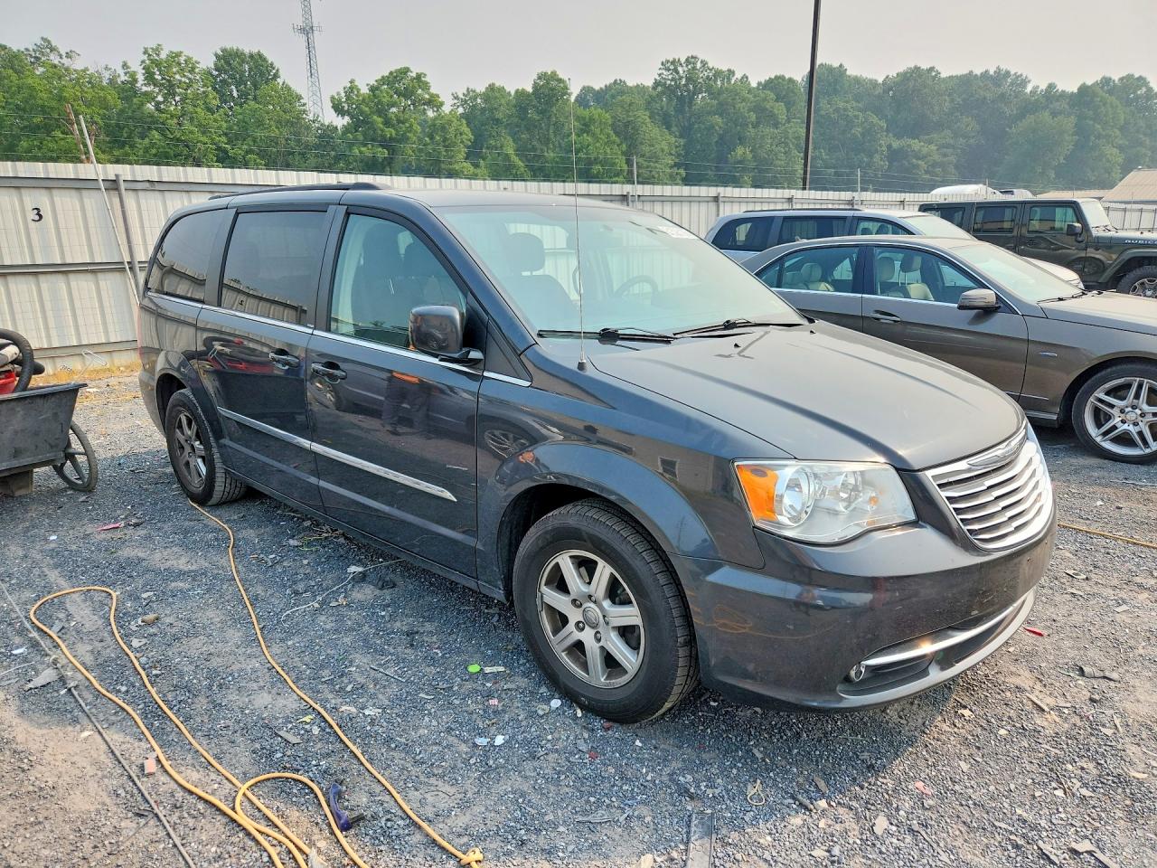 2011 Chrysler Town & Country Touring Charcoal vin: 2A4RR5DG2BR735079