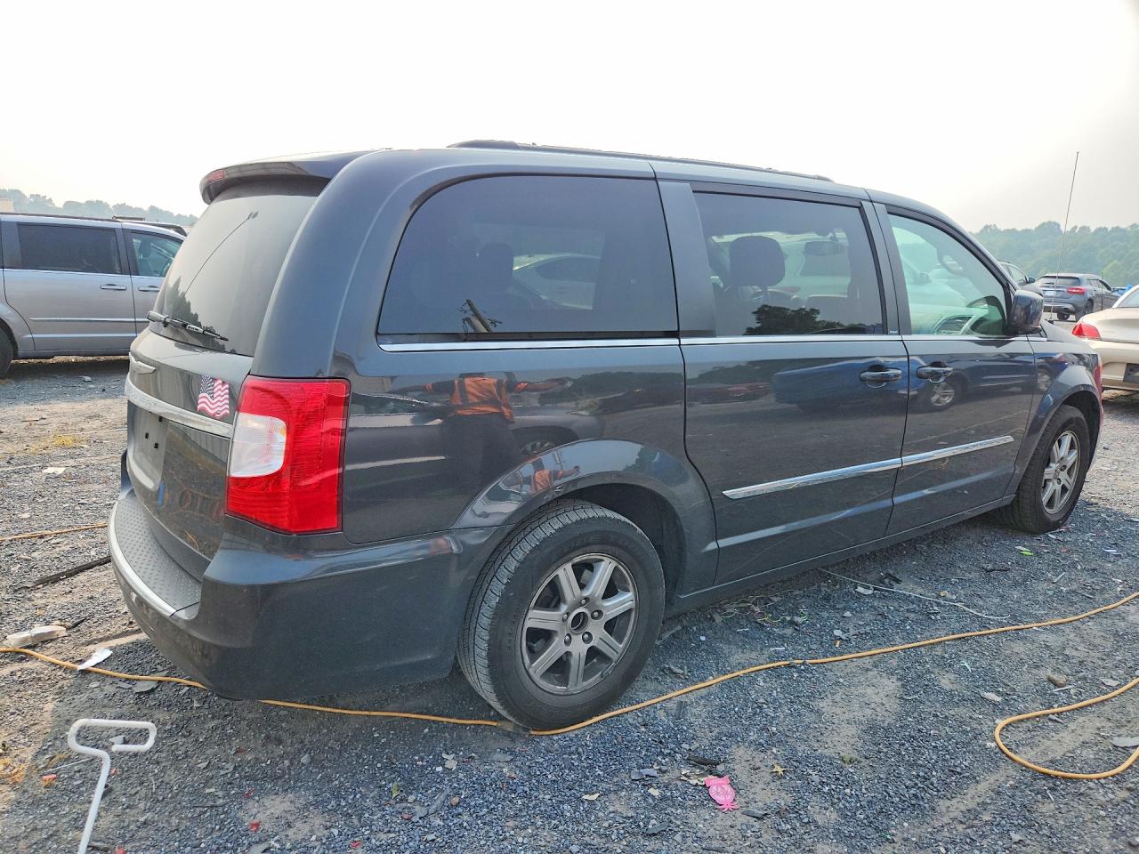 2011 Chrysler Town & Country Touring Charcoal vin: 2A4RR5DG2BR735079