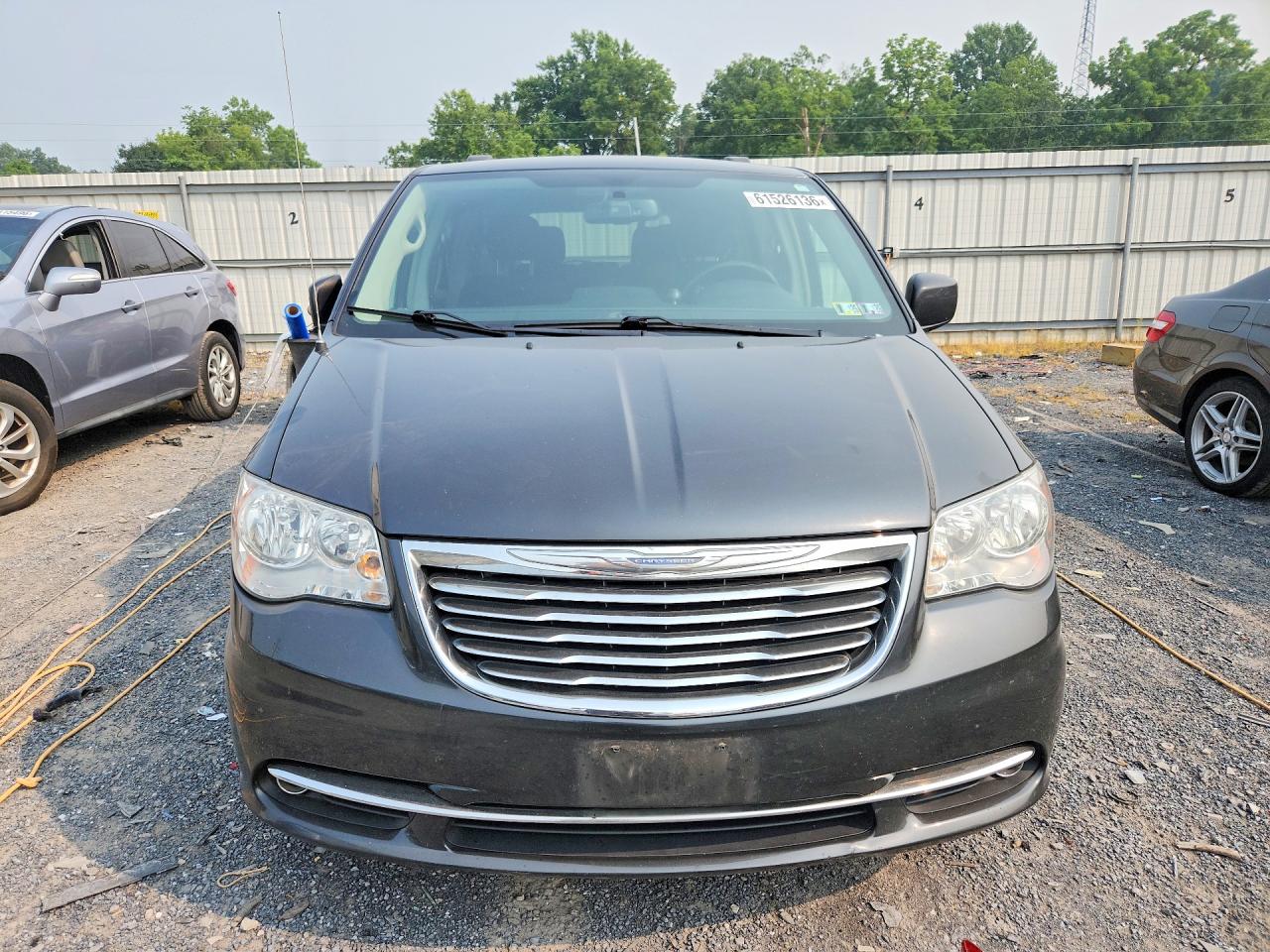 2011 Chrysler Town & Country Touring Charcoal vin: 2A4RR5DG2BR735079