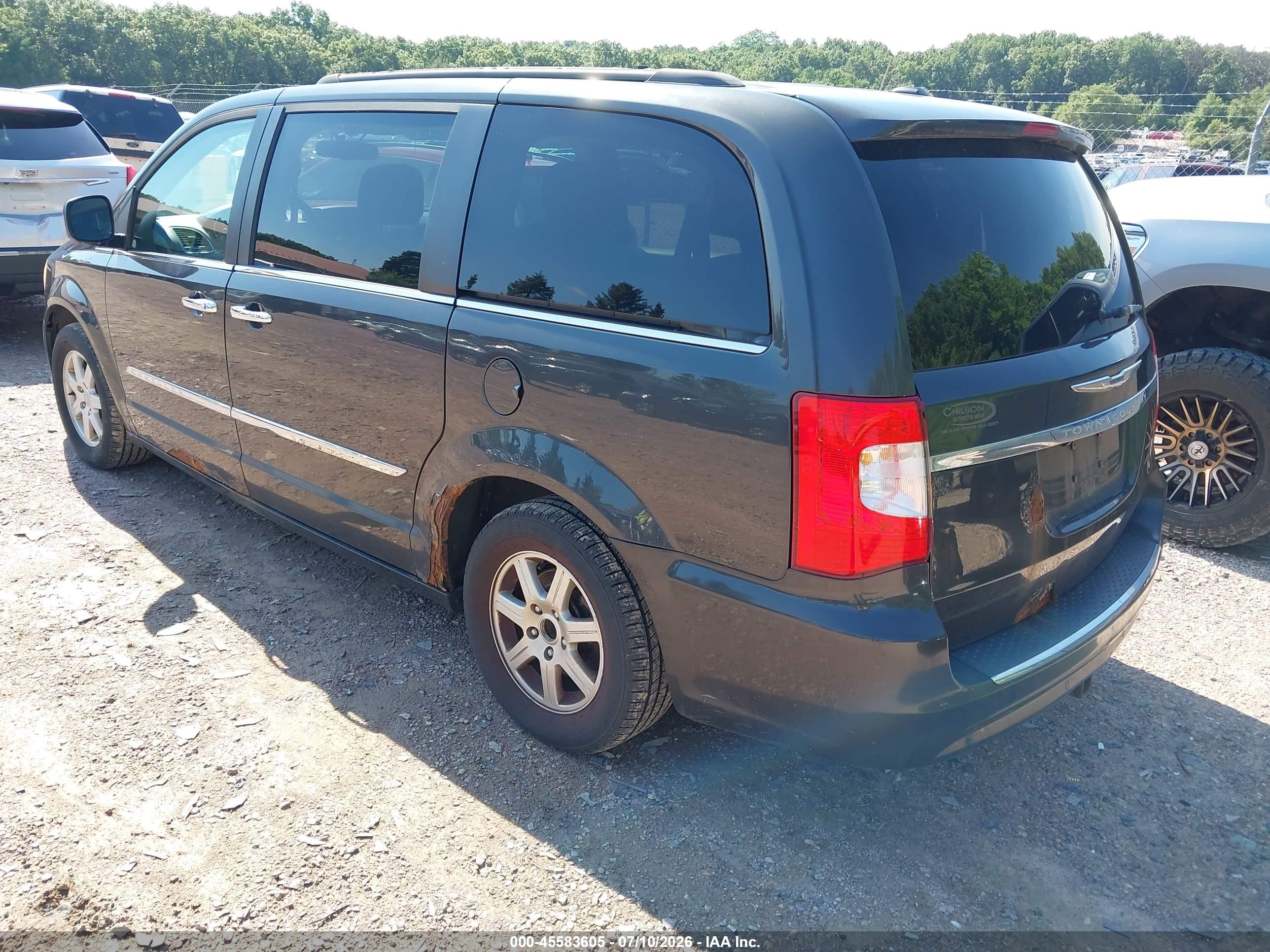 2011 Chrysler Town & Country Touring Gray vin: 2A4RR5DG2BR746695