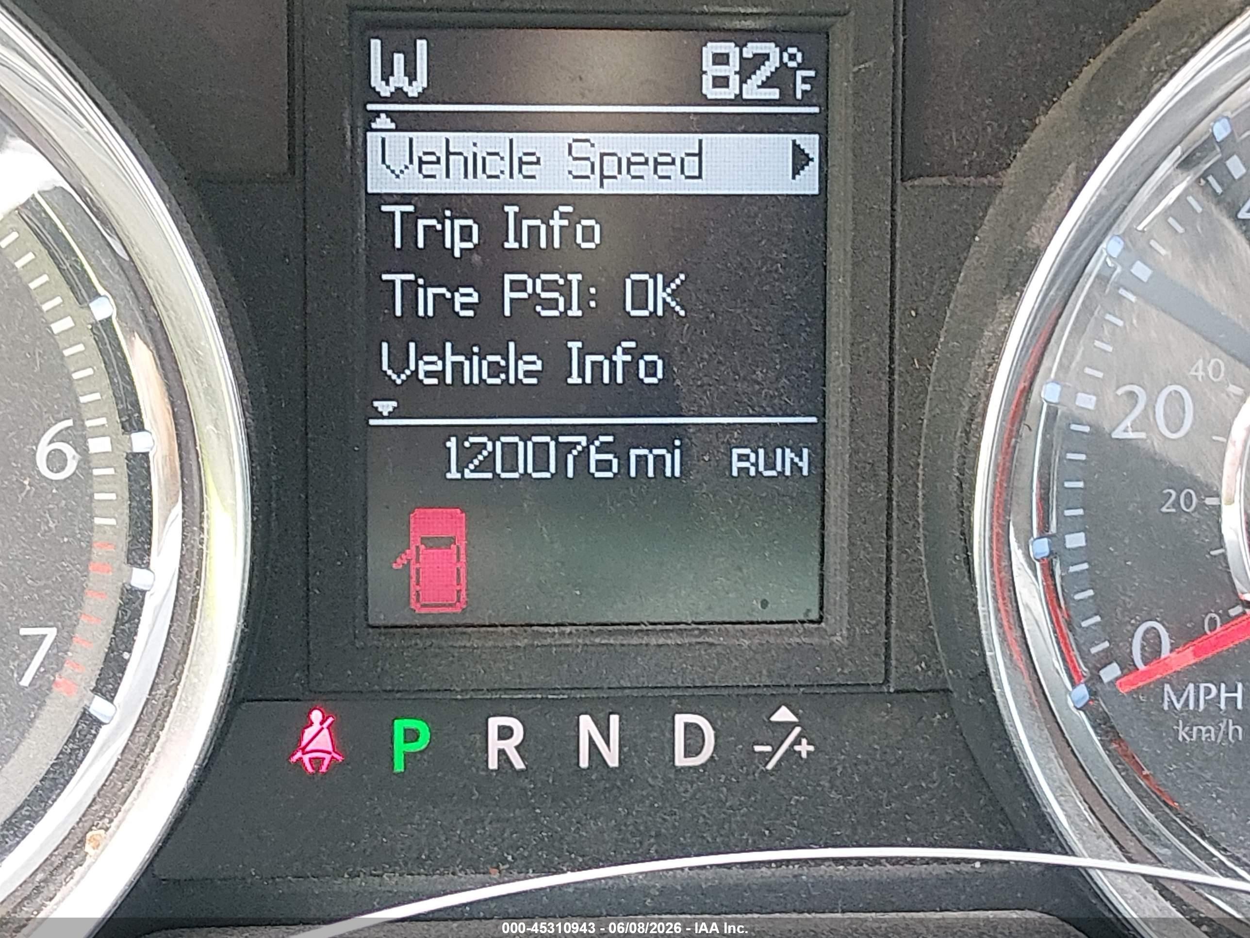 2011 Chrysler Town & Country Touring Silver vin: 2A4RR5DG3BR637260