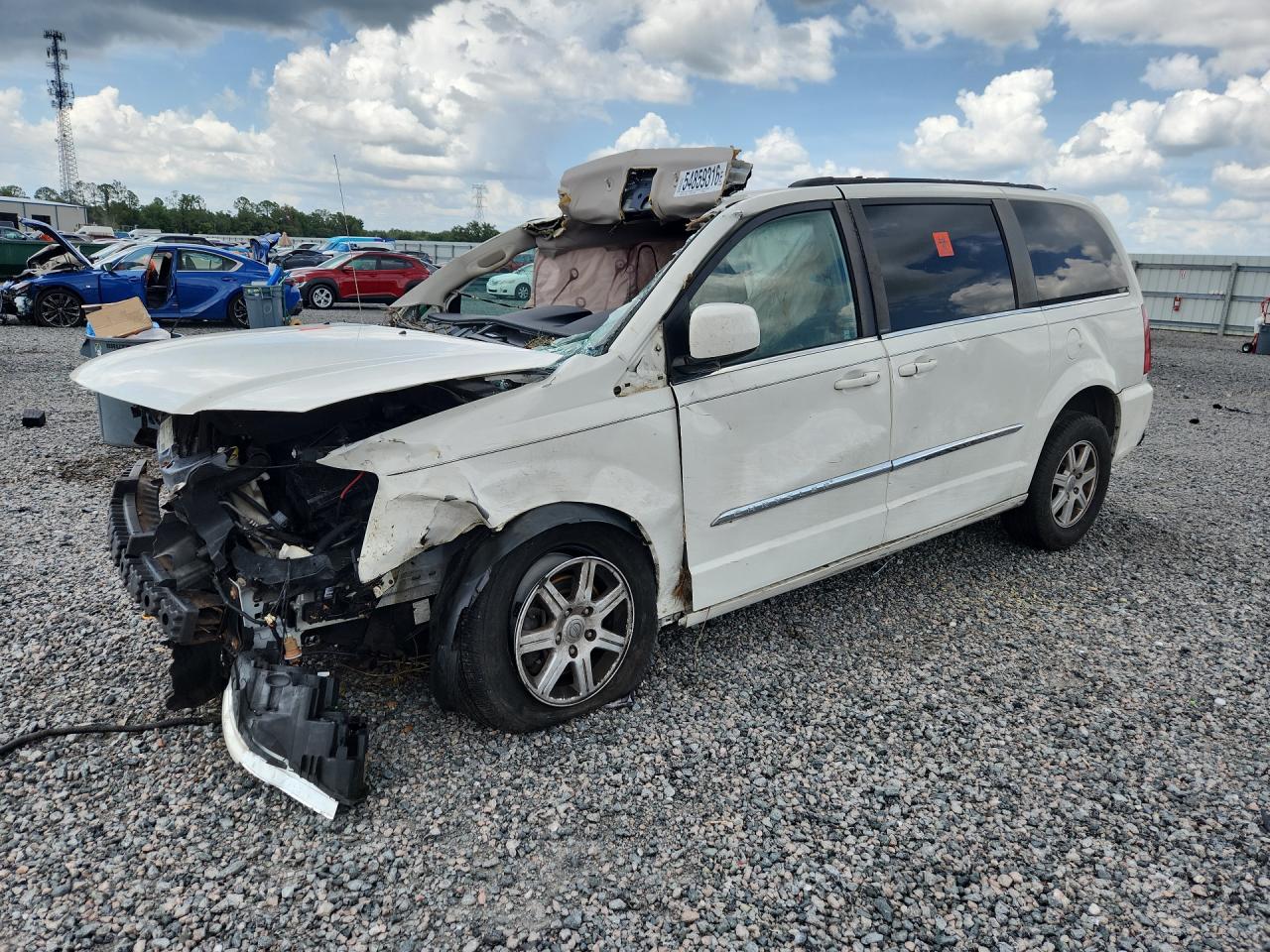 2011 Chrysler Town & Country Touring White vin: 2A4RR5DG3BR658058