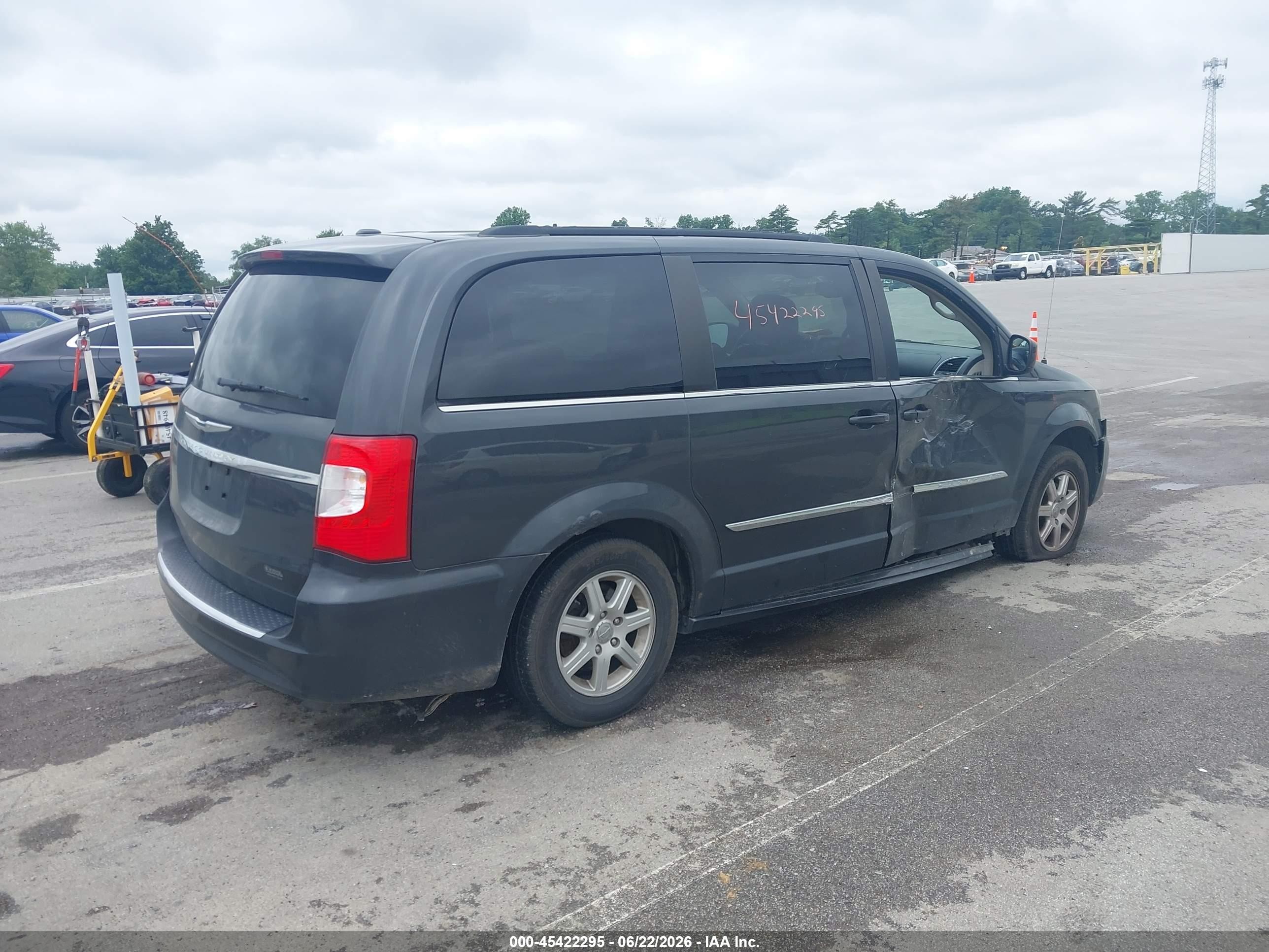 2011 Chrysler Town & Country Touring Gray vin: 2A4RR5DG3BR720171