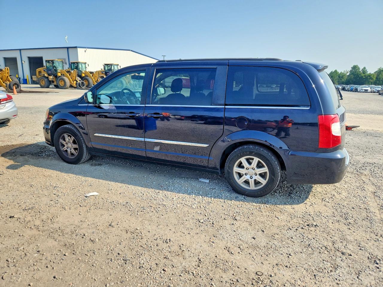 2011 Chrysler Town & Country Touring Blue vin: 2A4RR5DG4BR655802