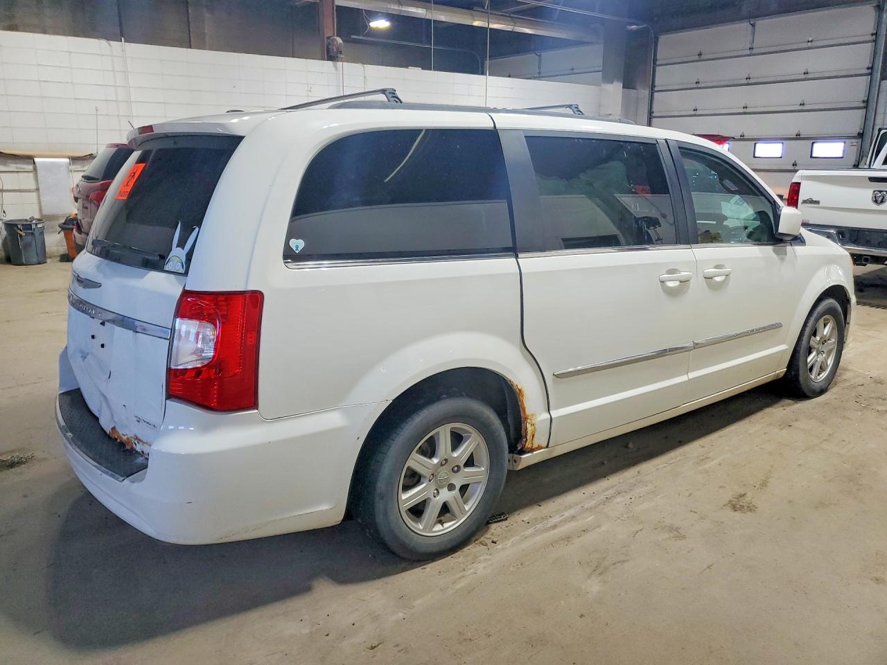 2011 Chrysler Town&count White vin: 2A4RR5DG4BR797339