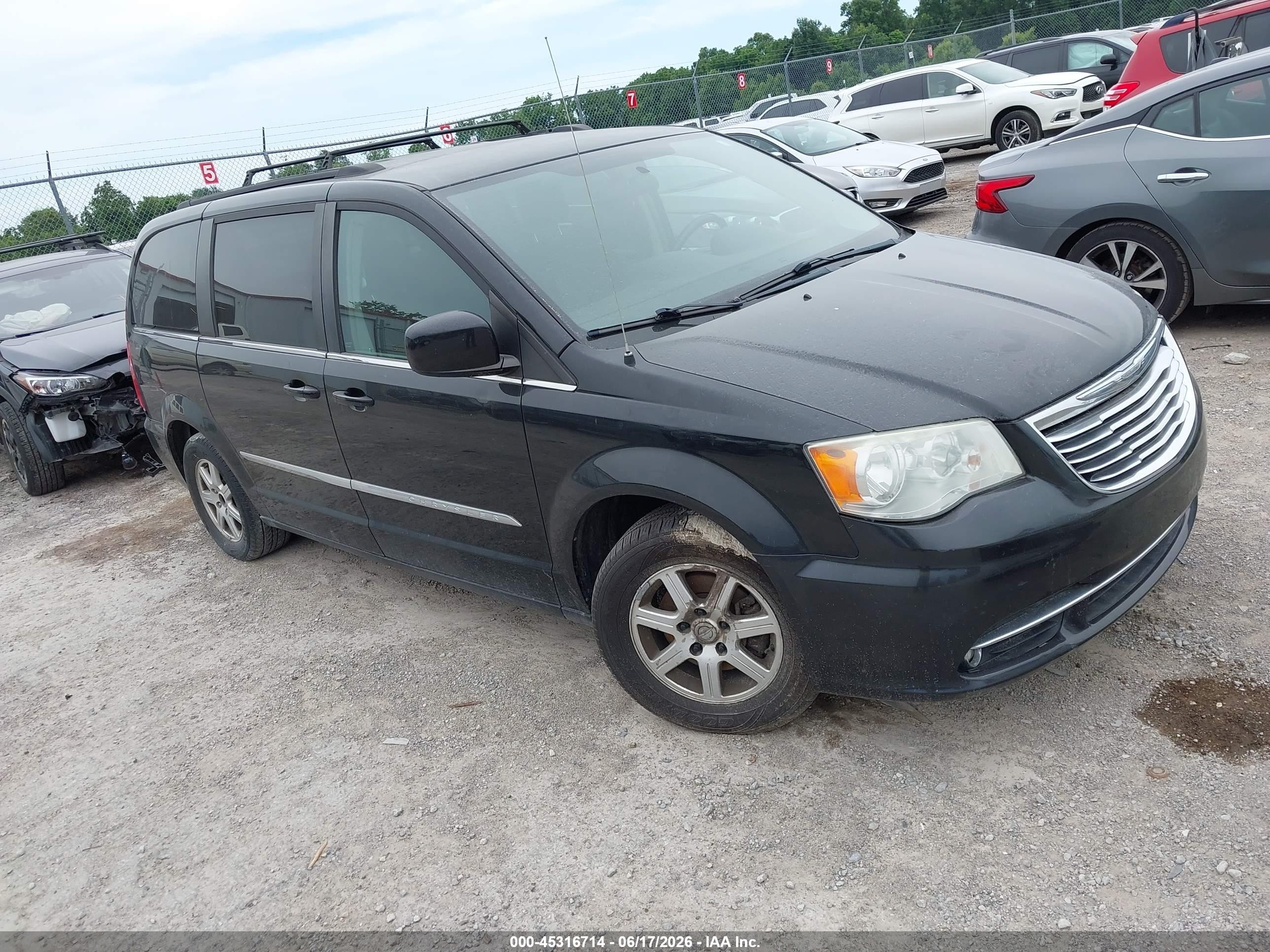 2011 Chrysler Town & Country Touring Black vin: 2A4RR5DG5BR638331