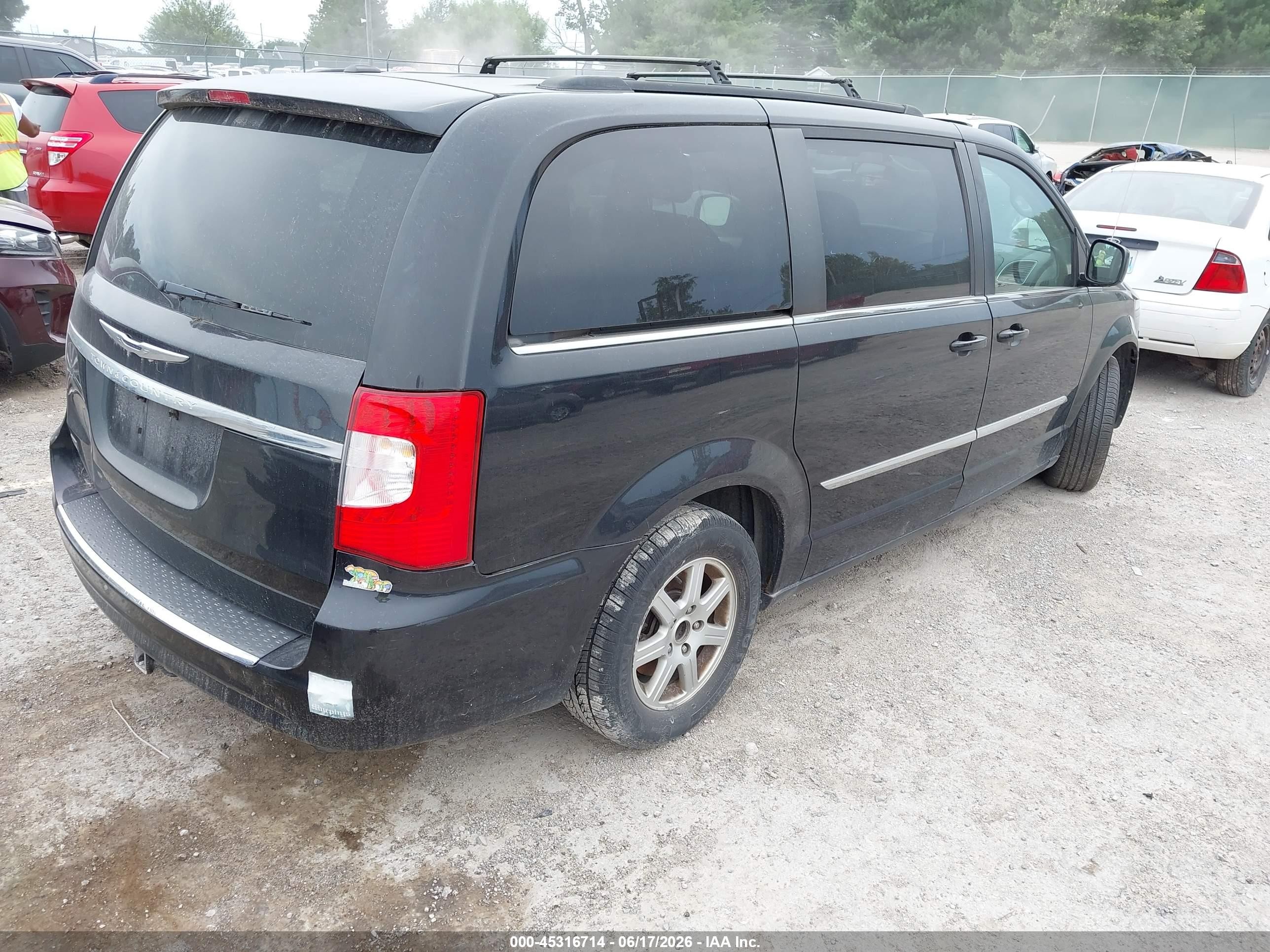 2011 Chrysler Town & Country Touring Black vin: 2A4RR5DG5BR638331