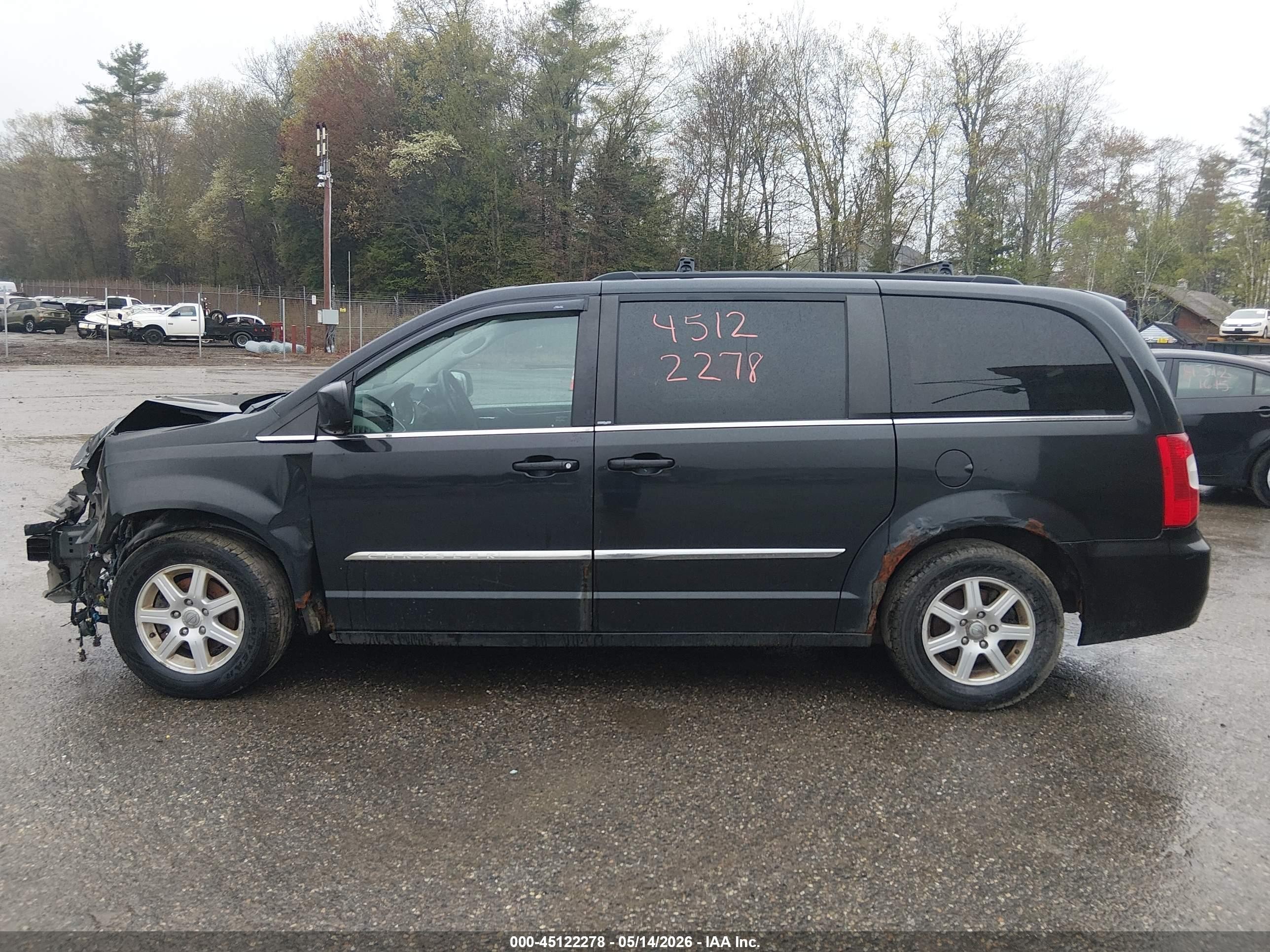 2011 Chrysler Town & Country Touring Black vin: 2A4RR5DG5BR681681