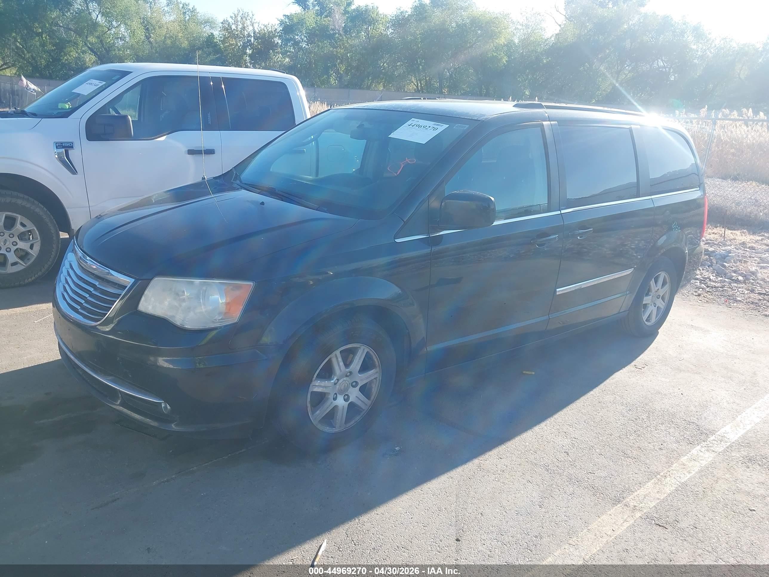 2011 Chrysler Town & Country Touring Black vin: 2A4RR5DG5BR723234