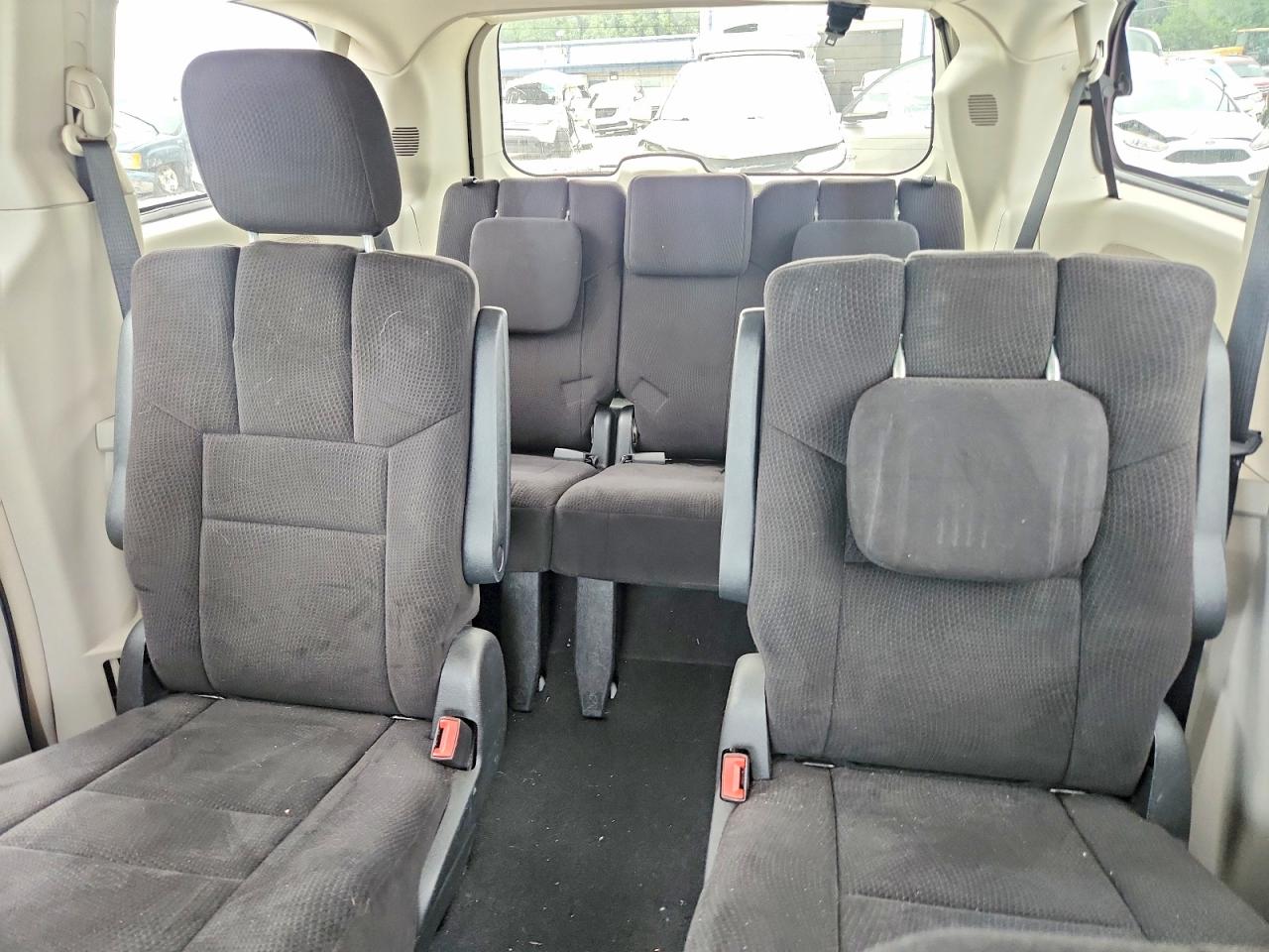 2011 Chrysler Town & Country Touring Gray vin: 2A4RR5DG6BR614068