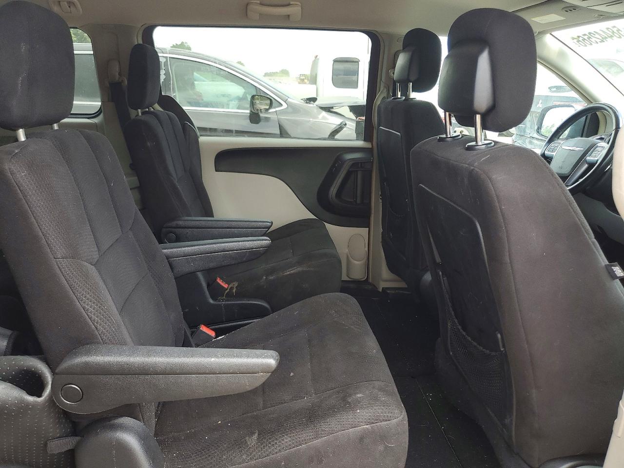 2011 Chrysler Town & Country Touring Красный vin: 2A4RR5DG6BR637009